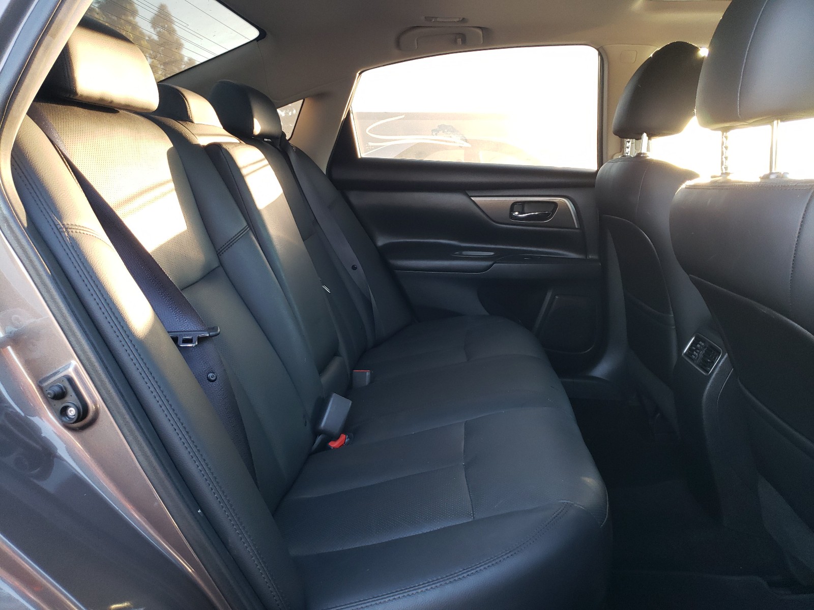 Photo 6 from auction – 2015 NISSAN ALTIMA 2.5 with VIN 1N4AL3AP3FC228399