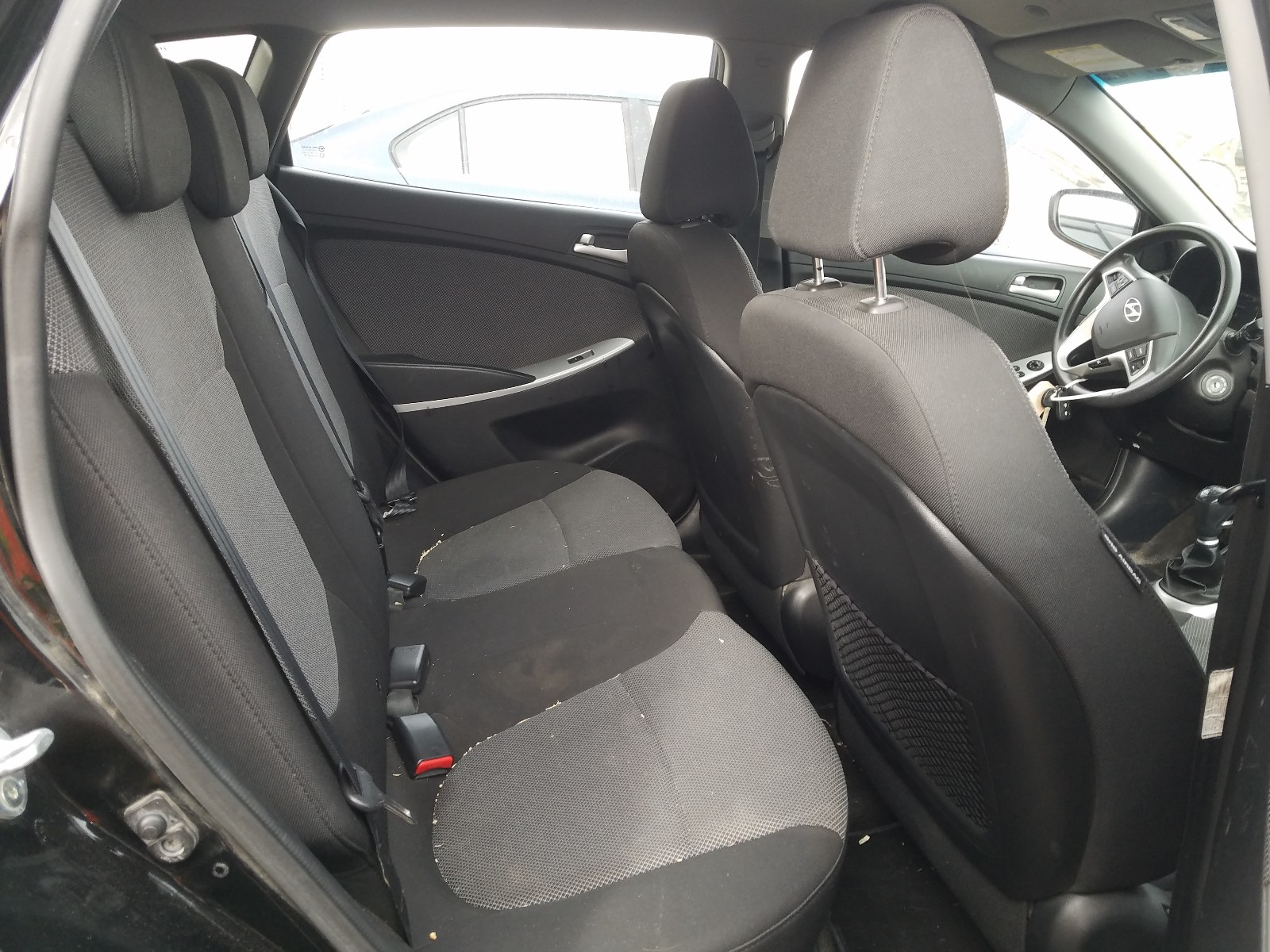 Photo 6 from auction – 2014 HYUNDAI ACCENT GLS with VIN KMHCT5AE4EU143914