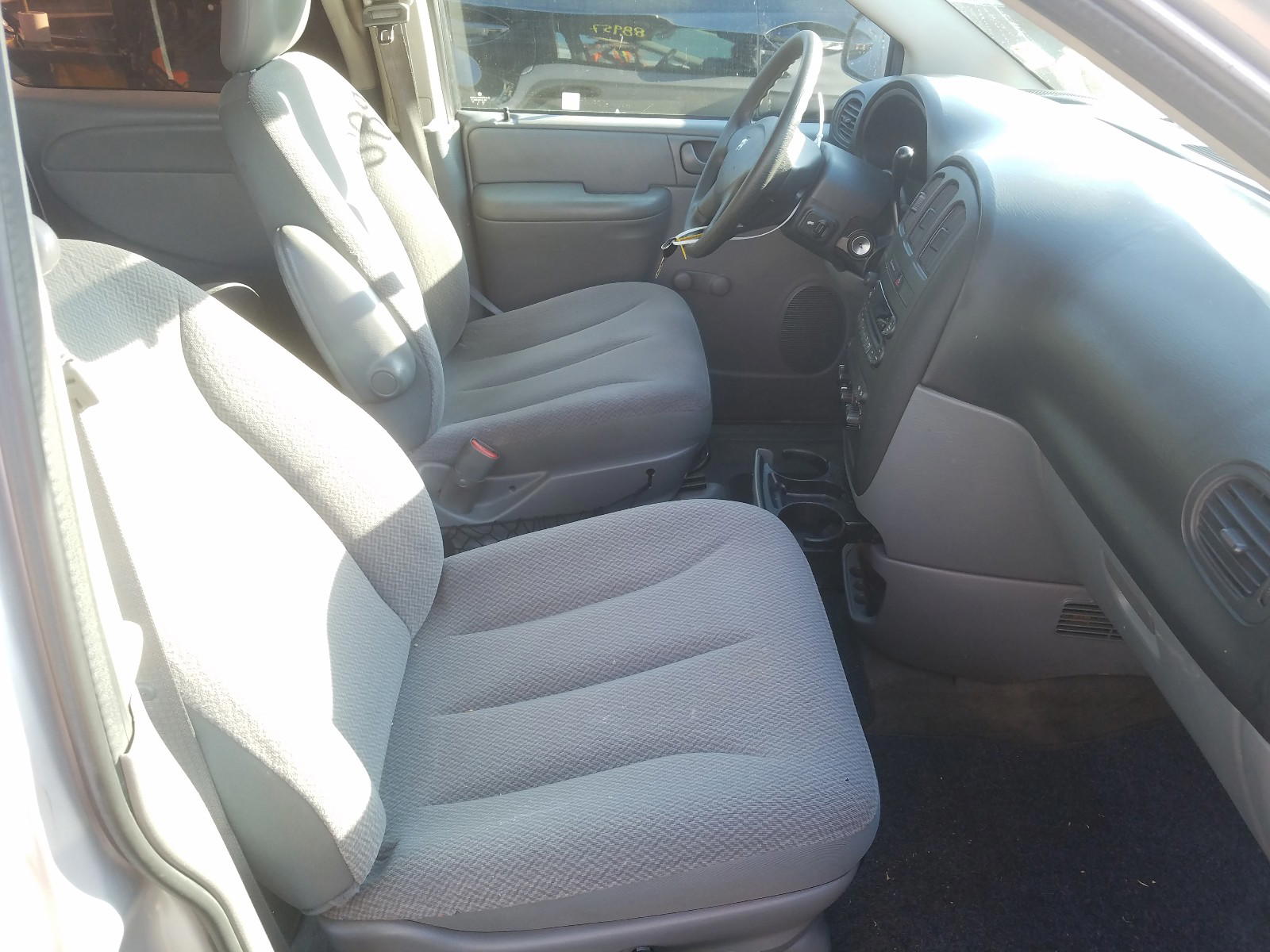 Photo 5 from auction – 2007 DODGE CARAVAN SE with VIN 1D4GP25B07B119846