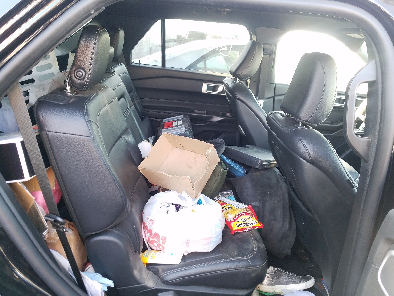Photo 6 from auction – 2020 FORD EXPLORER X with VIN 1FMSK8DH6LGB75216