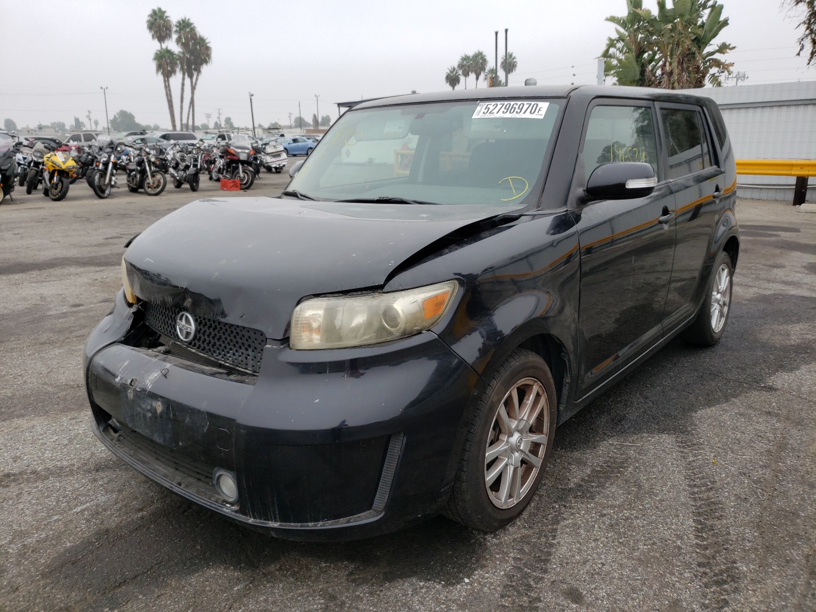 Photo 2 from auction – 2008 TOYOTA SCION with VIN JTLKE50EX81053835