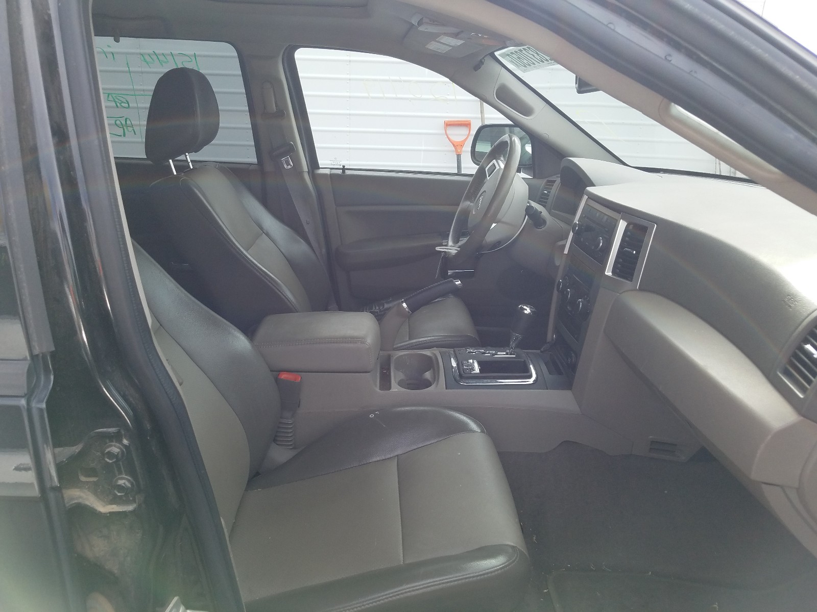 Photo 5 from auction – 2009 JEEP GRAND CHER with VIN 1J8HR48P59C534066