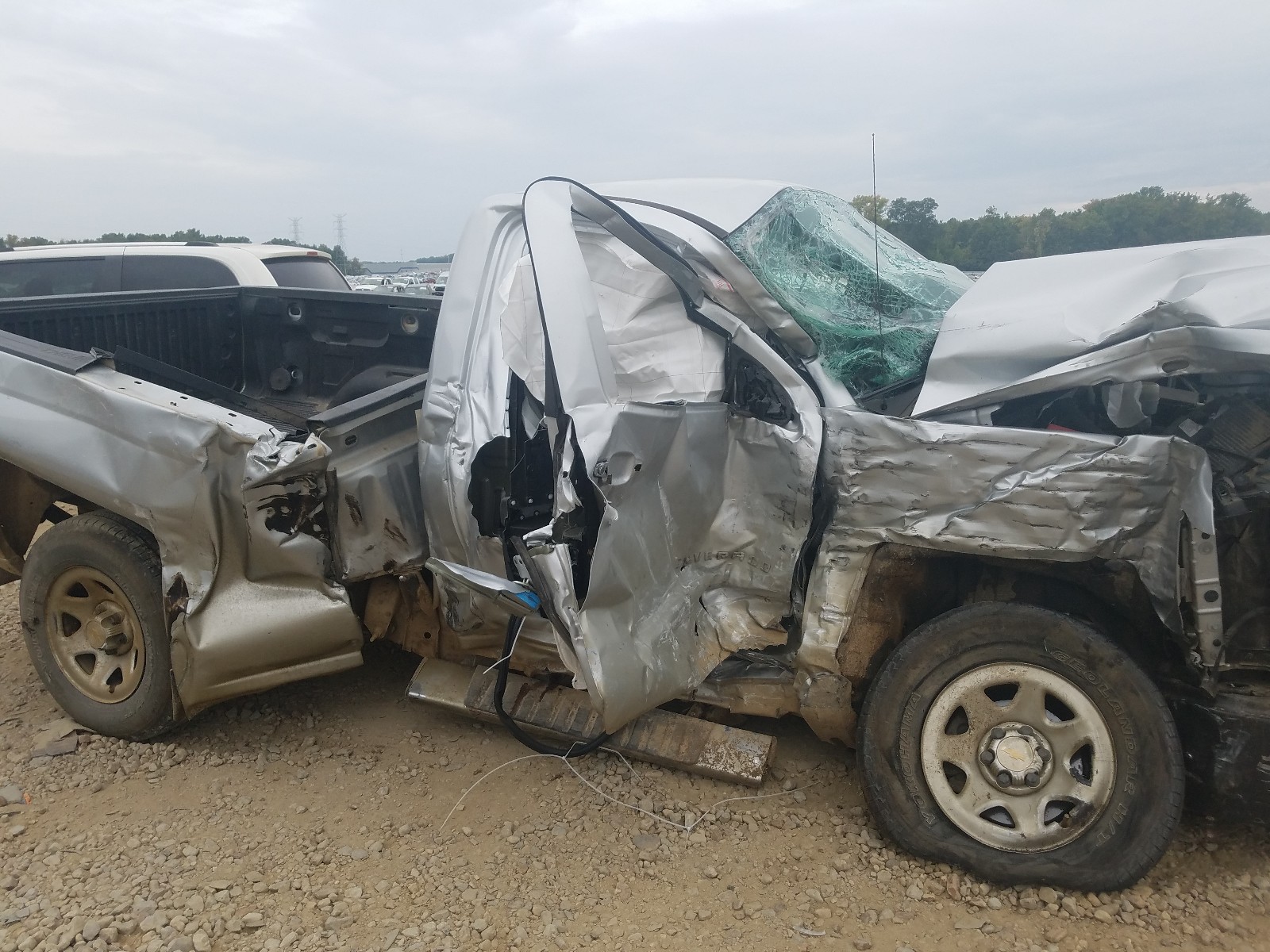 Photo 9 from auction – 2015 CHEVROLET SILVERADO with VIN 1GCNCPEH7FZ431637