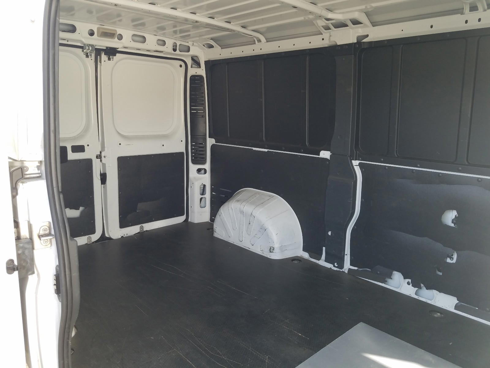 Photo 6 from auction – 2016 RAM PROMASTER with VIN 3C6TRVAG1GE136996