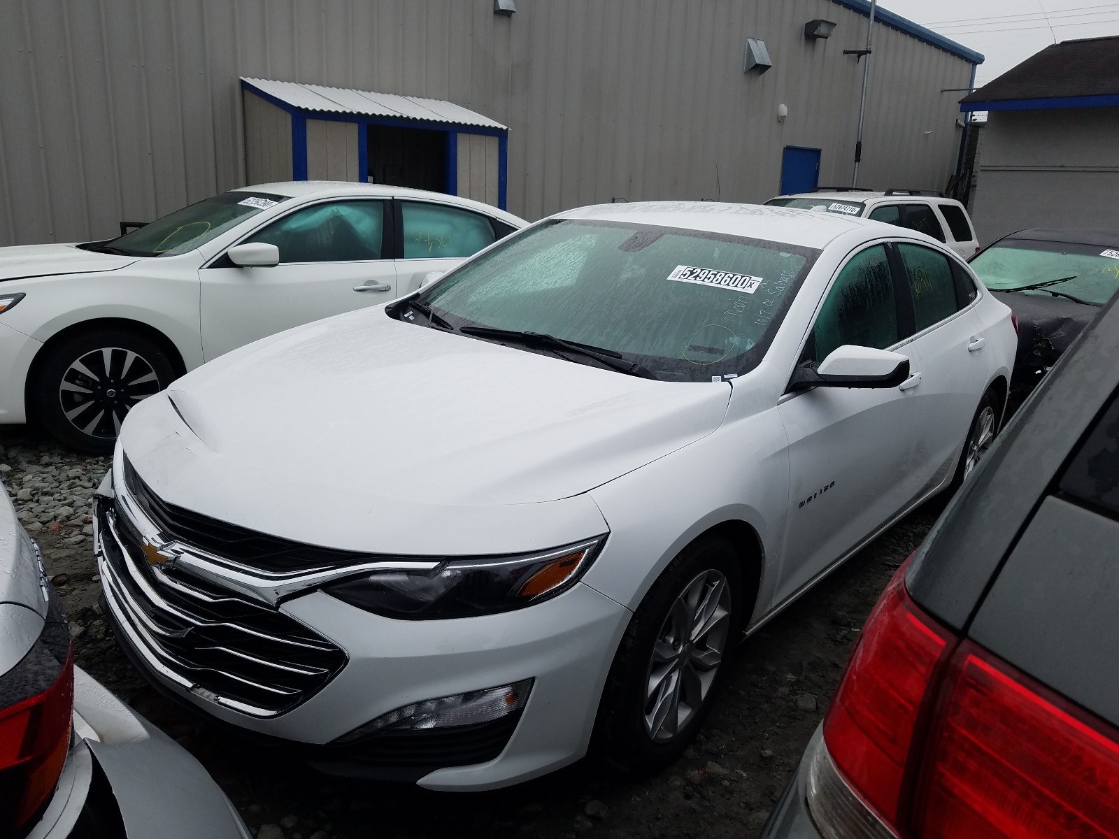 Photo 2 from auction – 2020 CHEVROLET MALIBU LT with VIN 1G1ZD5ST5LF088795