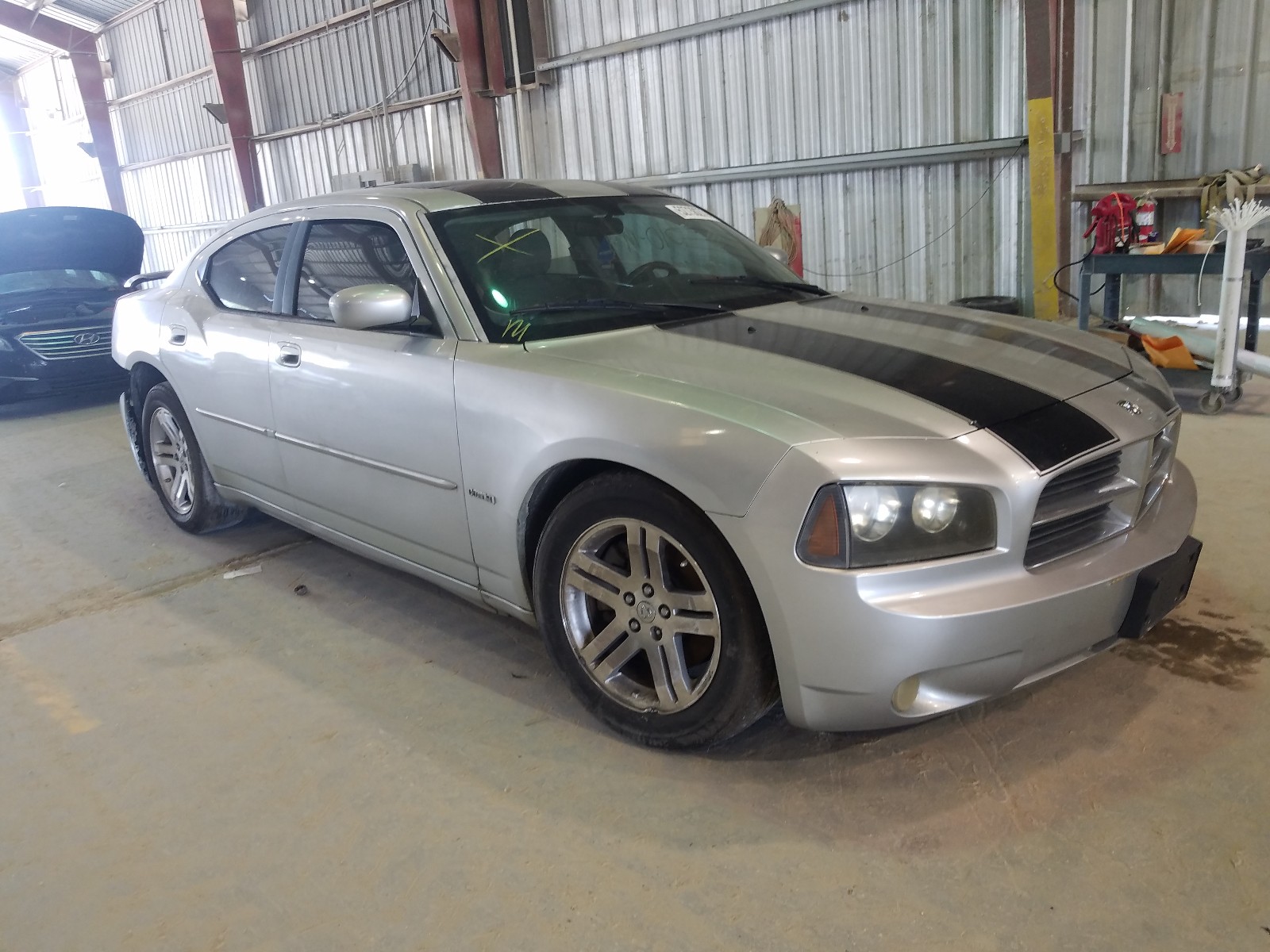 Photo 11 from auction – 2006 DODGE CHARGER R/ with VIN 2B3KA53HX6H323501