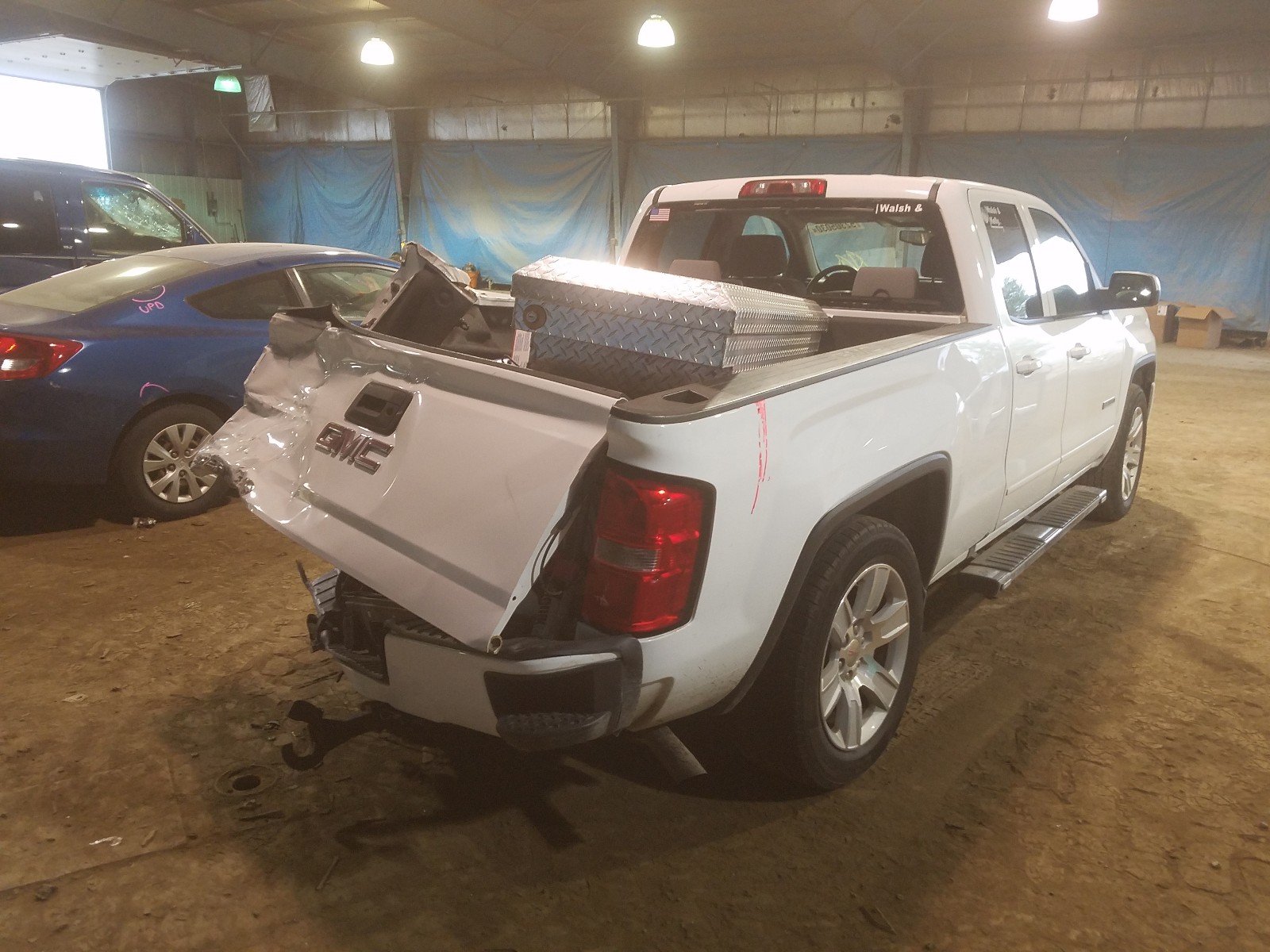 Photo 4 from auction – 2017 GMC SIERRA C15 with VIN 1GTR1LEC2HZ137215