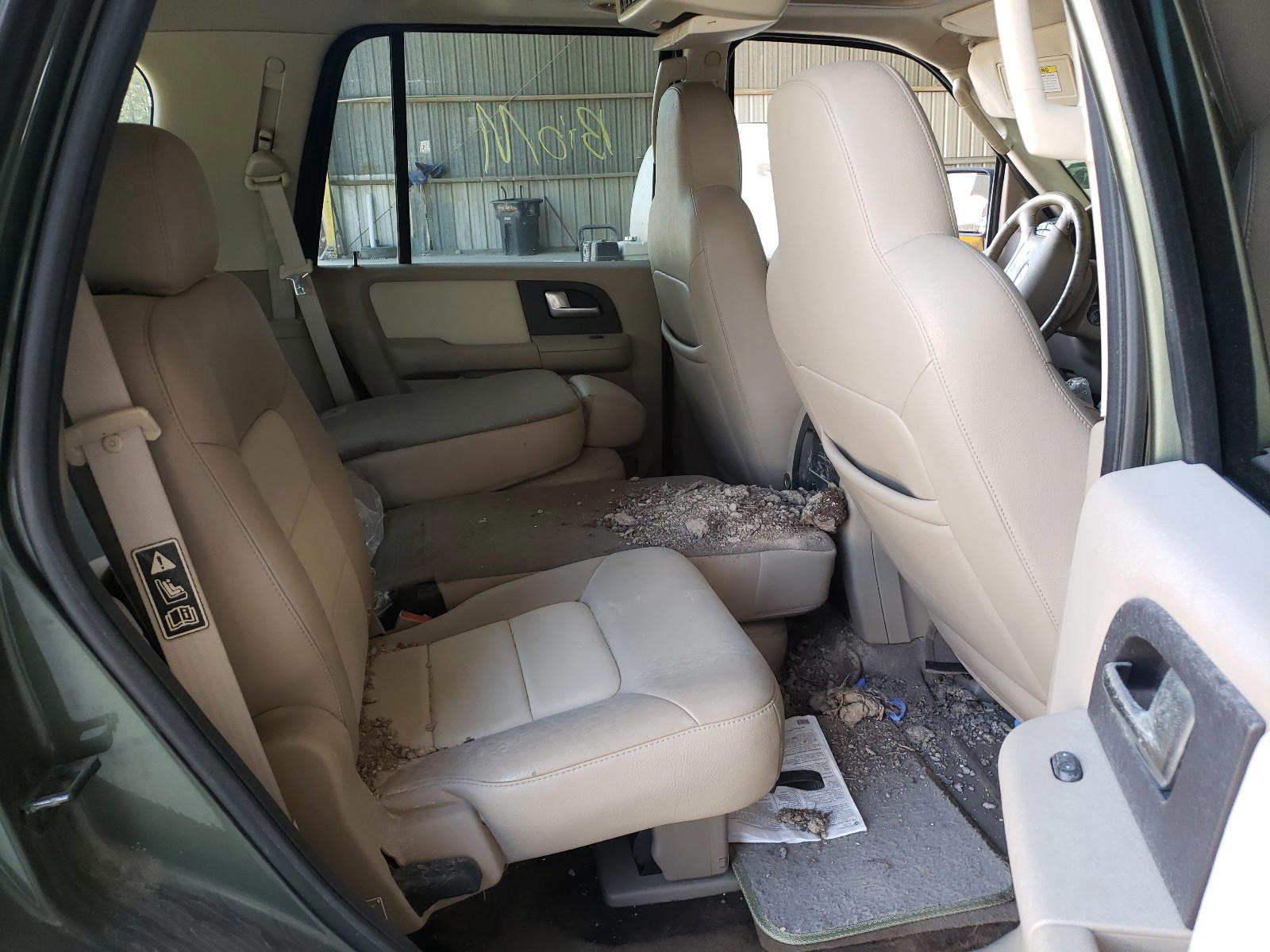 Photo 6 from auction – 2003 FORD EXPEDITION with VIN 1FMFU17LX3LA73265