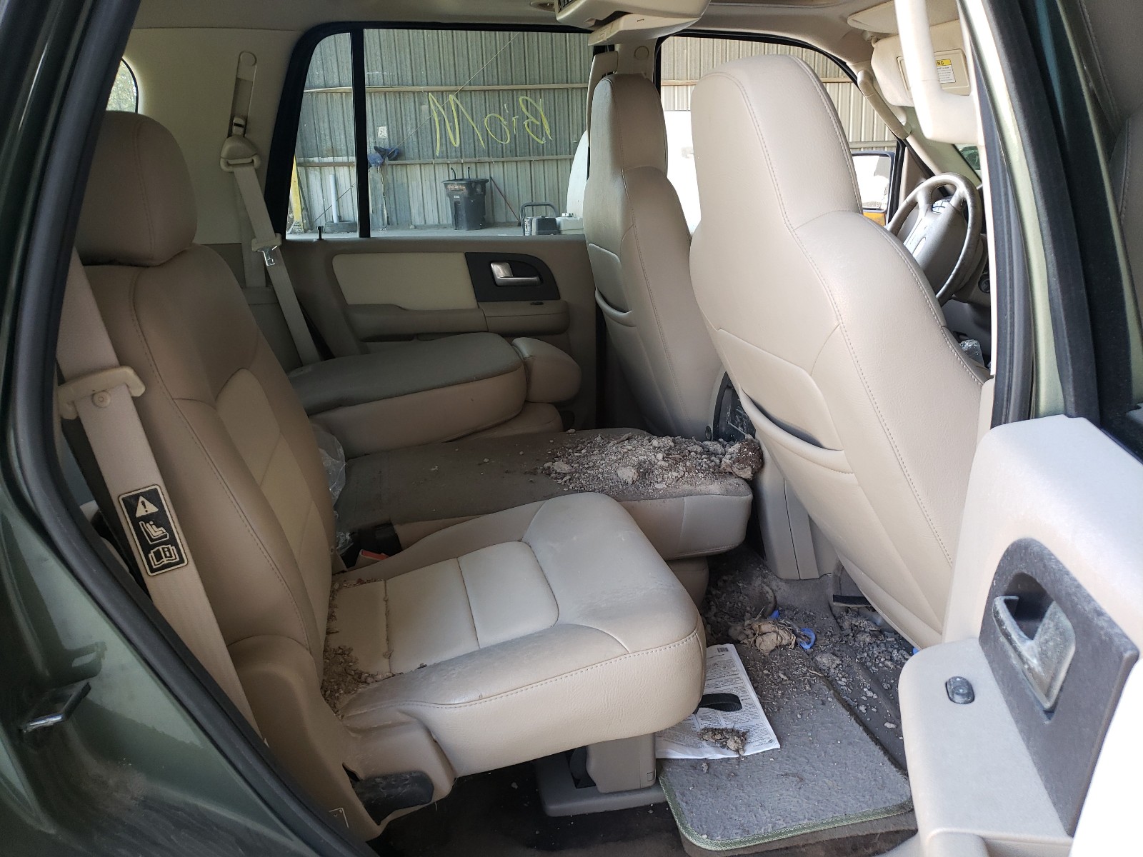Zdjęcie 6 z aukcji – 2003 FORD EXPEDITION z VIN 1FMFU17LX3LA73265