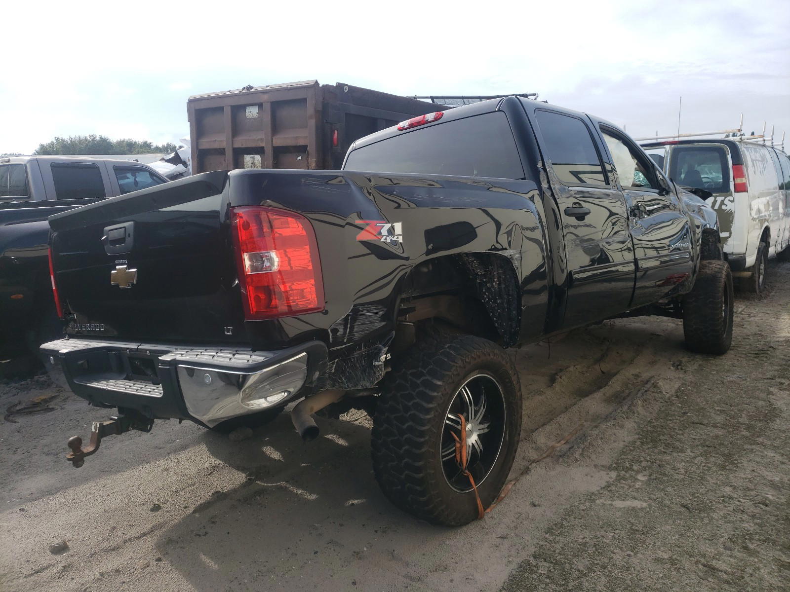 Photo 4 from auction – 2011 CHEVROLET SILVERADO with VIN 3GCPKSE35BG245060