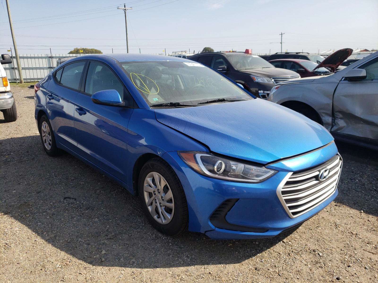 HYUNDAI ELANTRA SE 2017 with VIN KMHD74LF6HU301201 - Photo from auction