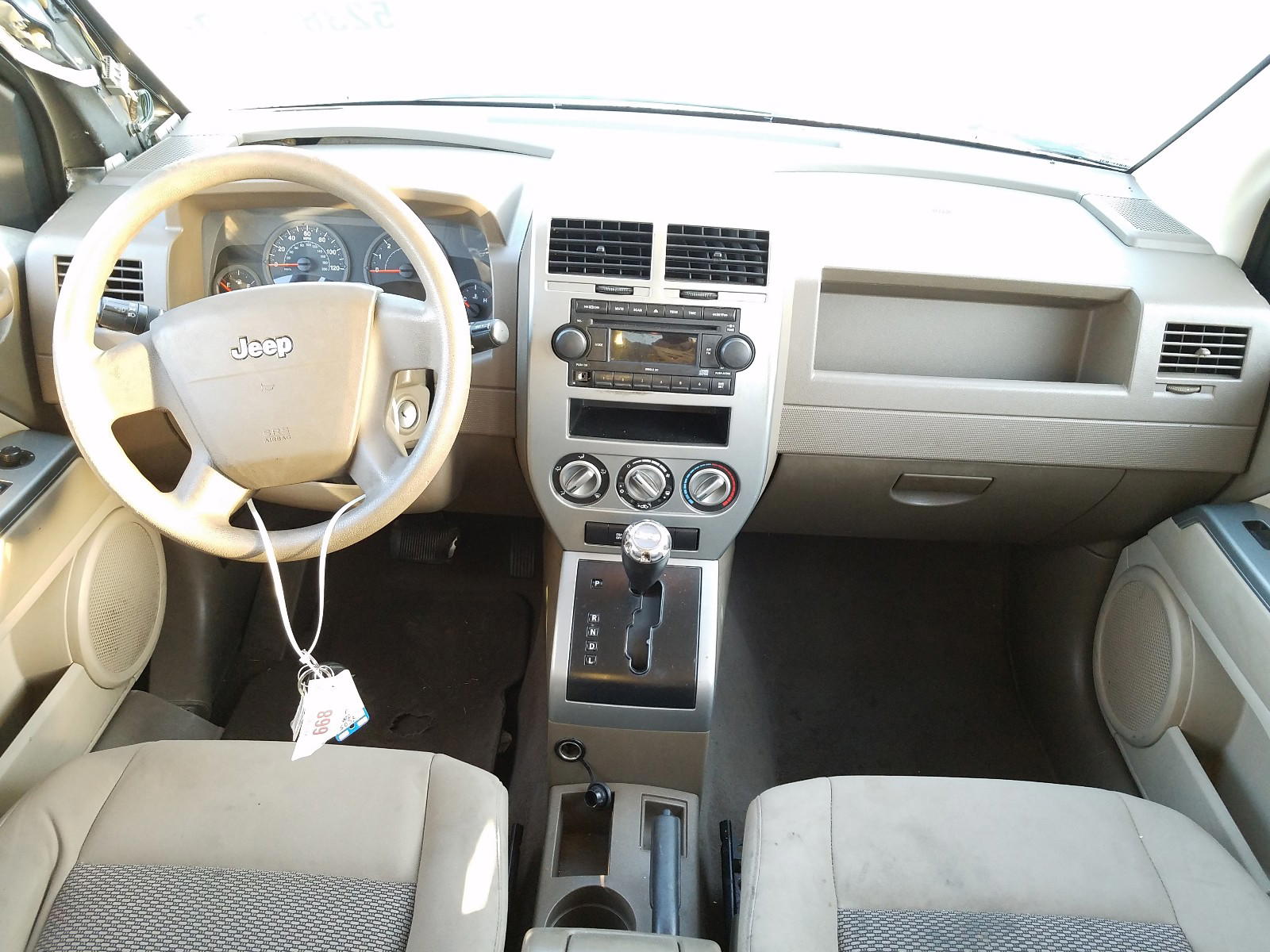 Photo 9 from auction – 2007 JEEP COMPASS with VIN 1J8FT47W97D190332