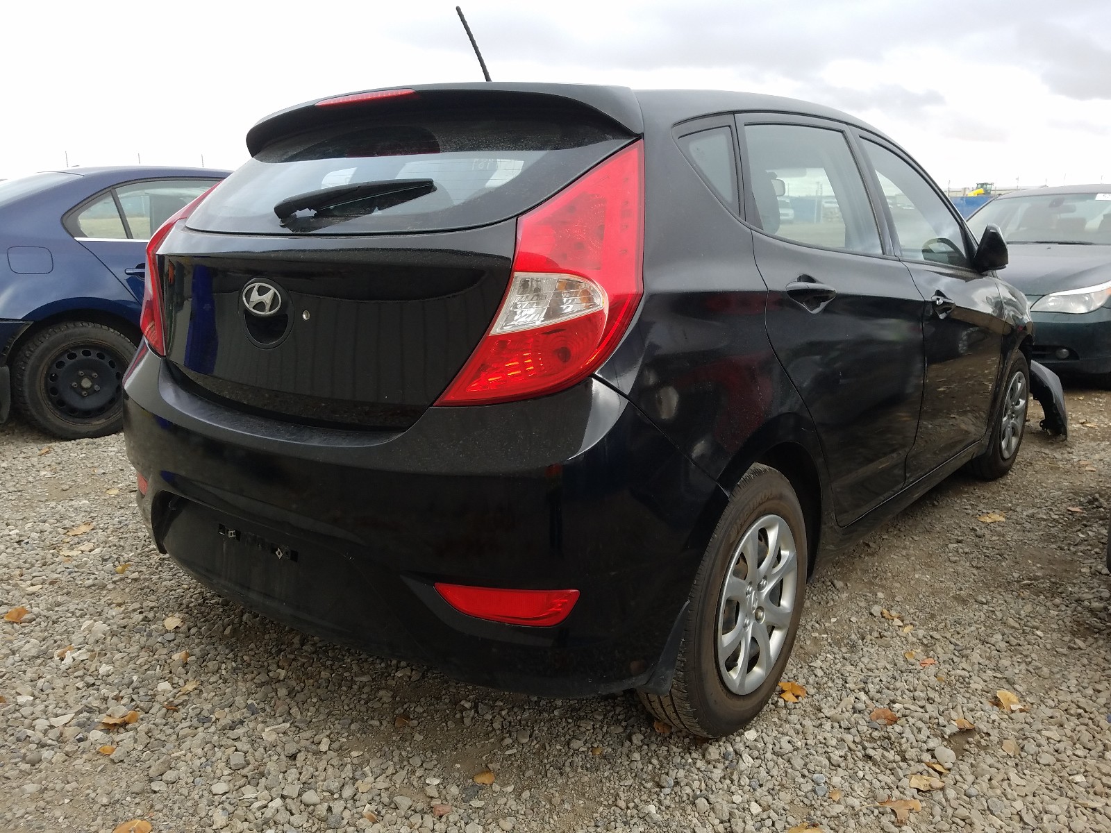 Photo 4 from auction – 2014 HYUNDAI ACCENT GLS with VIN KMHCT5AE4EU143914