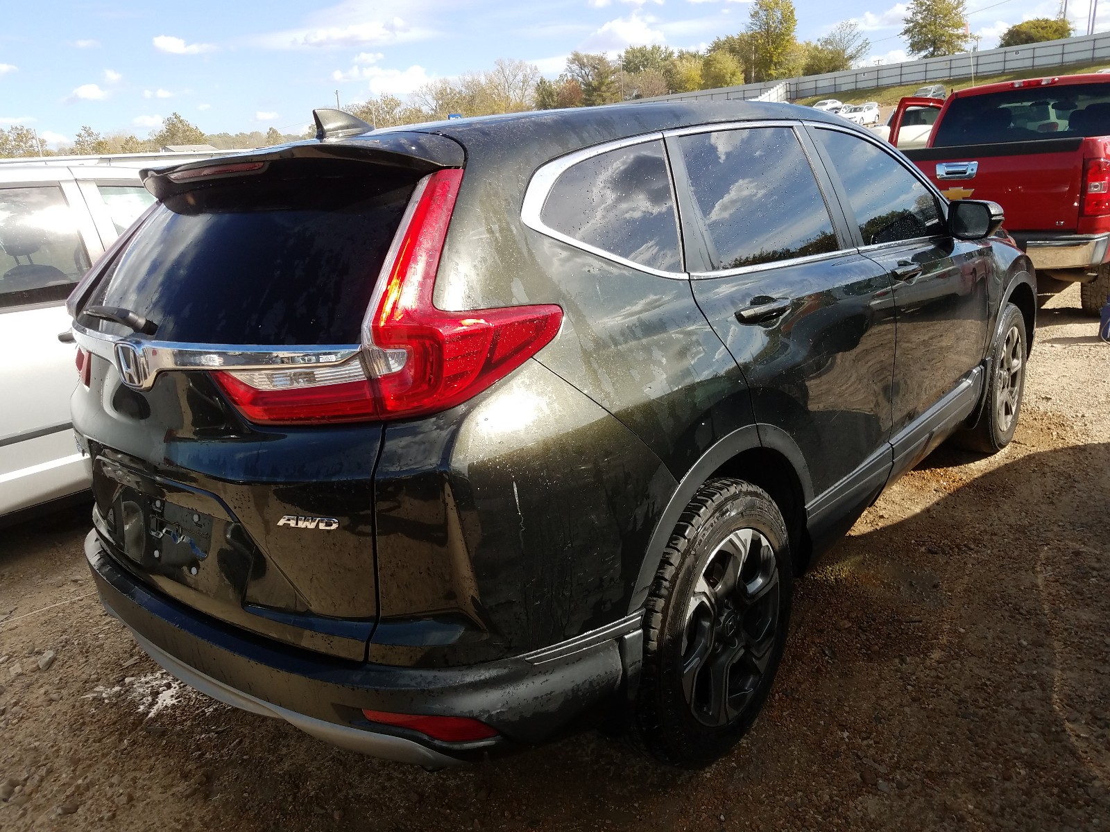 Photo 4 from auction – 2017 HONDA CR-V EX with VIN 5J6RW2H59HL069677