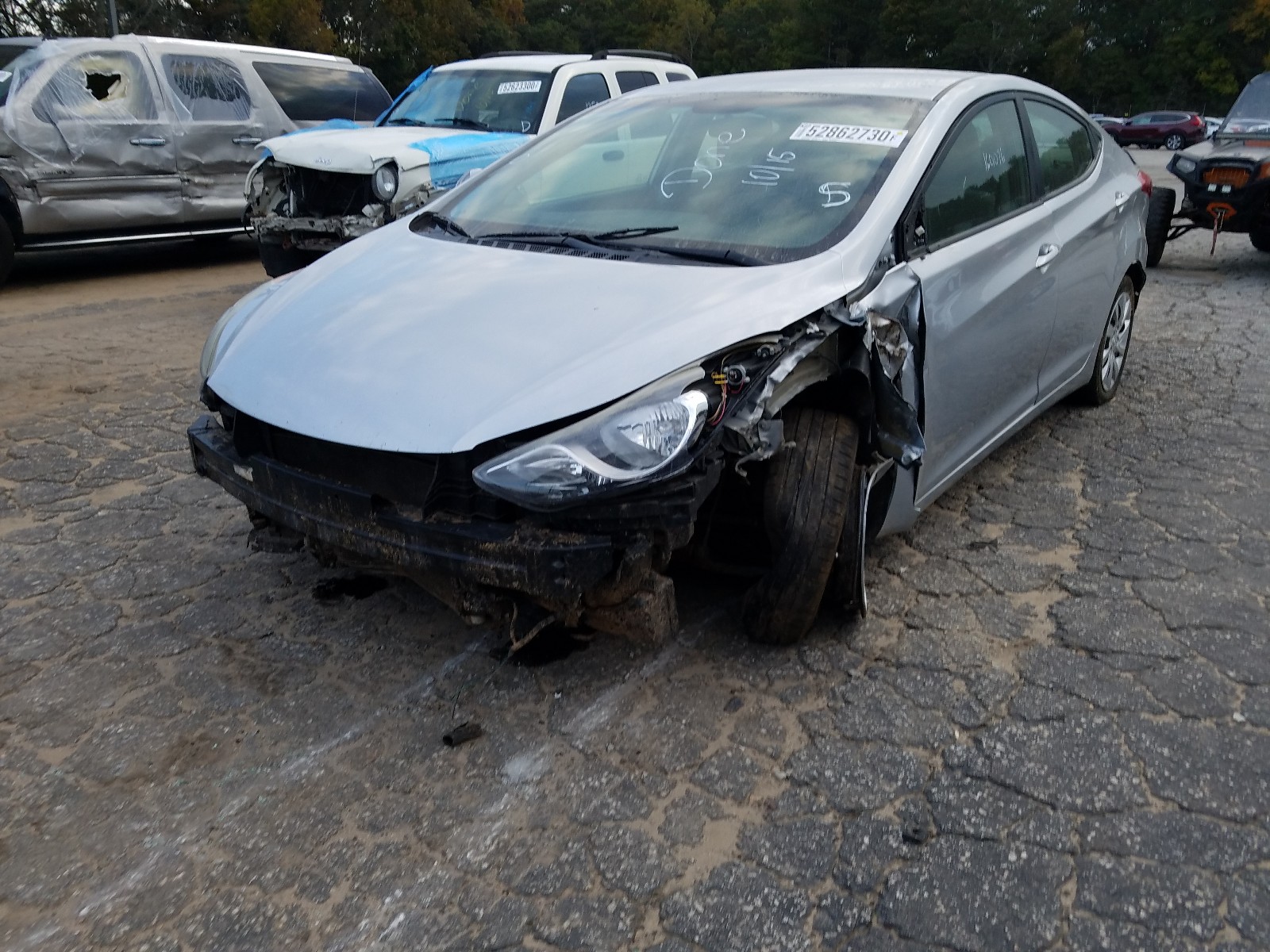 Photo 2 from auction – 2012 HYUNDAI ELANTRA GL with VIN 5NPDH4AEXCH111125