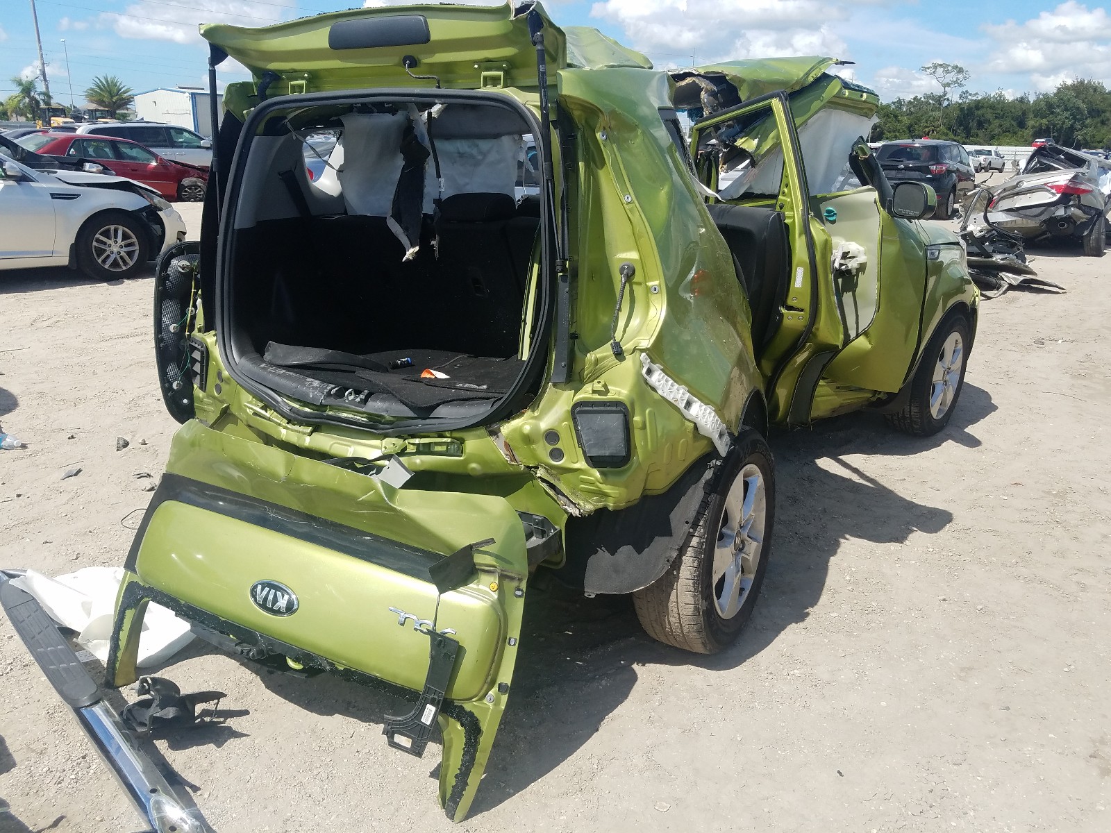 Photo 4 from auction – 2018 KIA SOUL with VIN KNDJN2A2XJ7897080