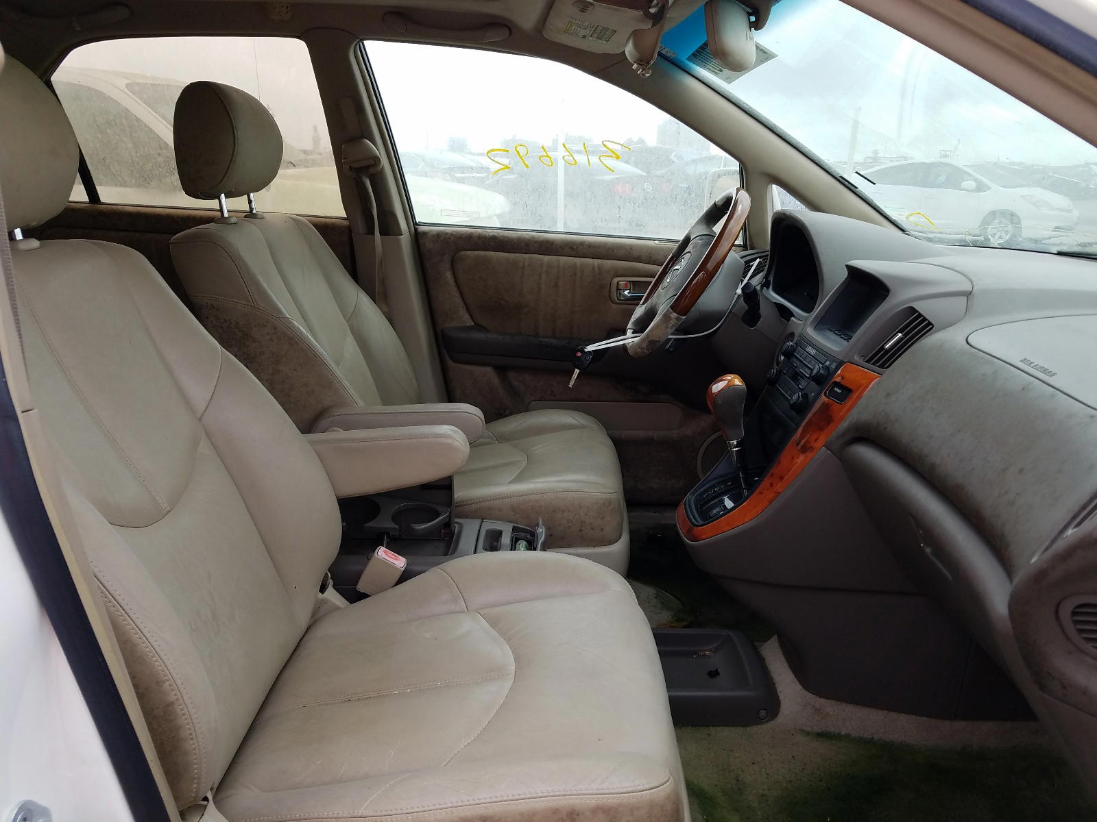 Photo 5 from auction – 2003 LEXUS RX 300 with VIN JTJGF10U230160243