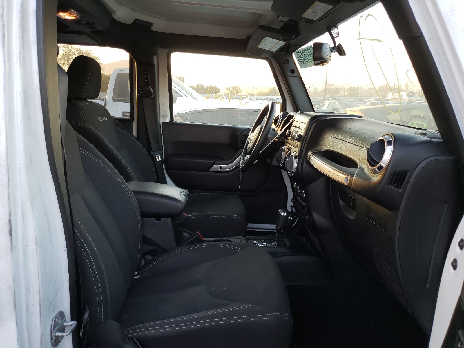 Photo 5 from auction – 2018 JEEP WRANGLER U with VIN 1C4HJWEG2JL930586