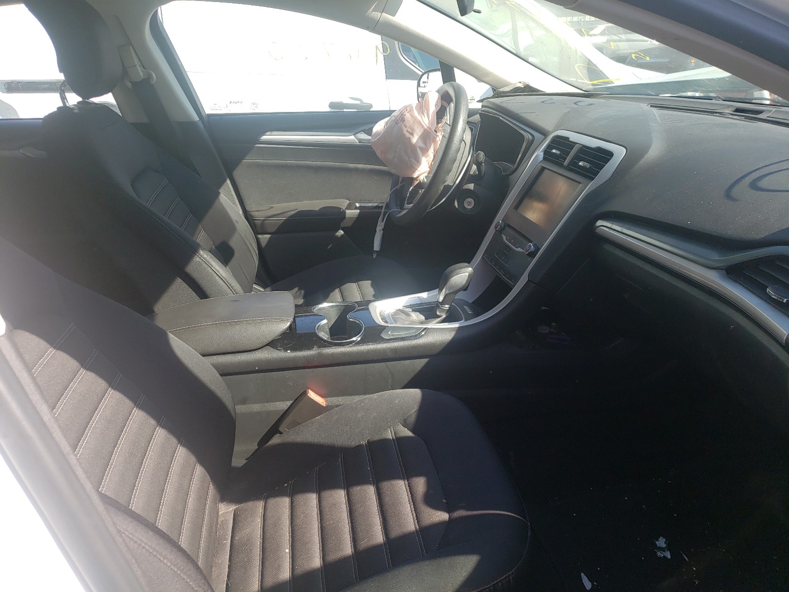 Photo 5 from auction – 2014 FORD FUSION SE with VIN 1FA6P0HD9E5394983