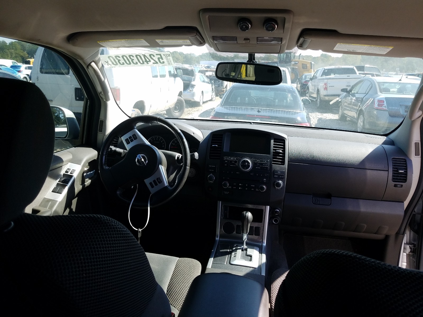 Photo 9 from auction – 2012 NISSAN PATHFINDER with VIN 5N1AR1NN9CC606075