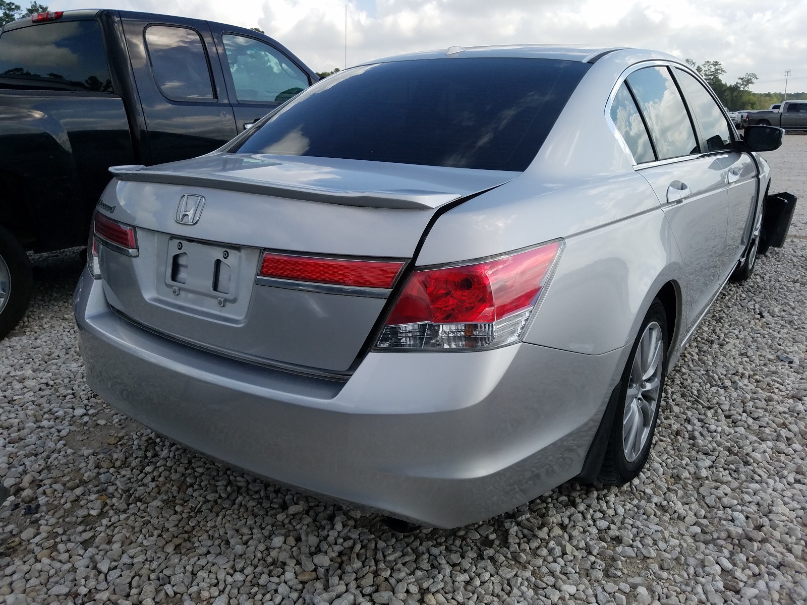 Photo 4 from auction – 2012 HONDA ACCORD EXL with VIN 1HGCP2F83CA081688