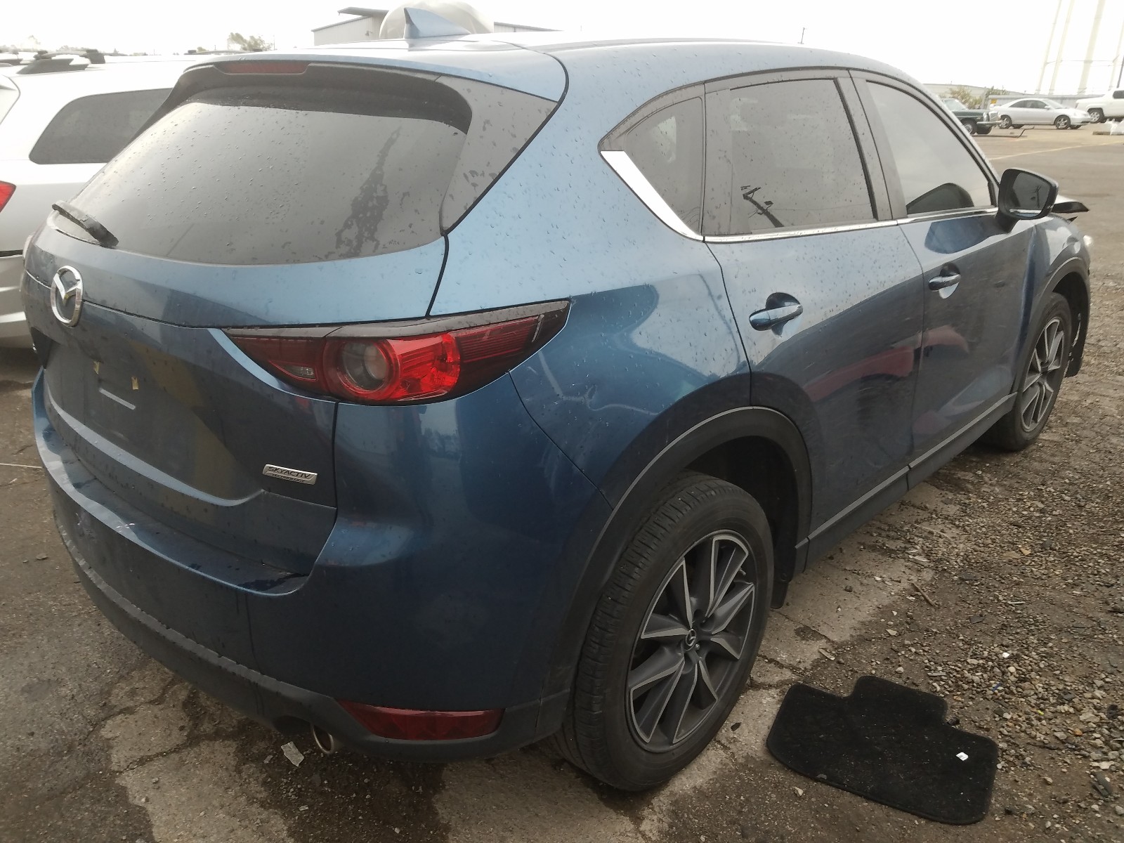Photo 4 from auction – 2018 MAZDA CX-5 TOURI with VIN JM3KFACM2J1426030