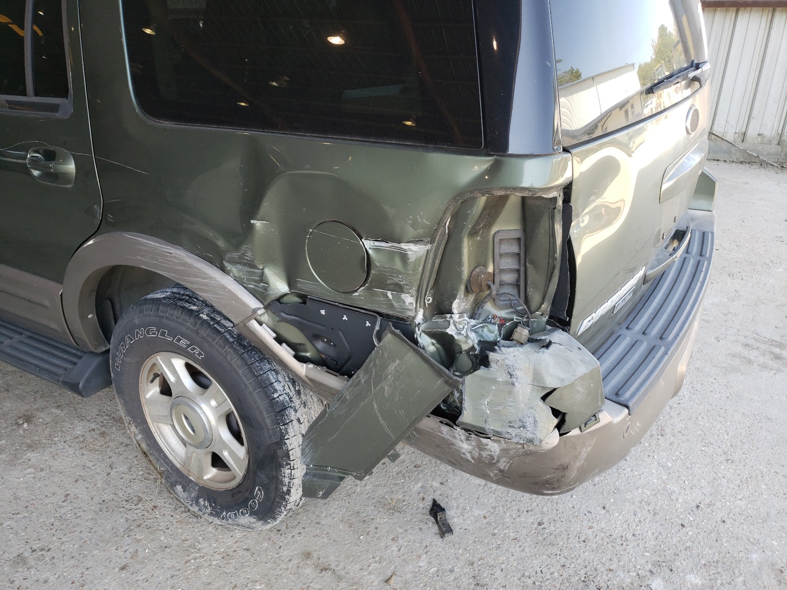 Zdjęcie 9 z aukcji – 2003 FORD EXPEDITION z VIN 1FMFU17LX3LA73265
