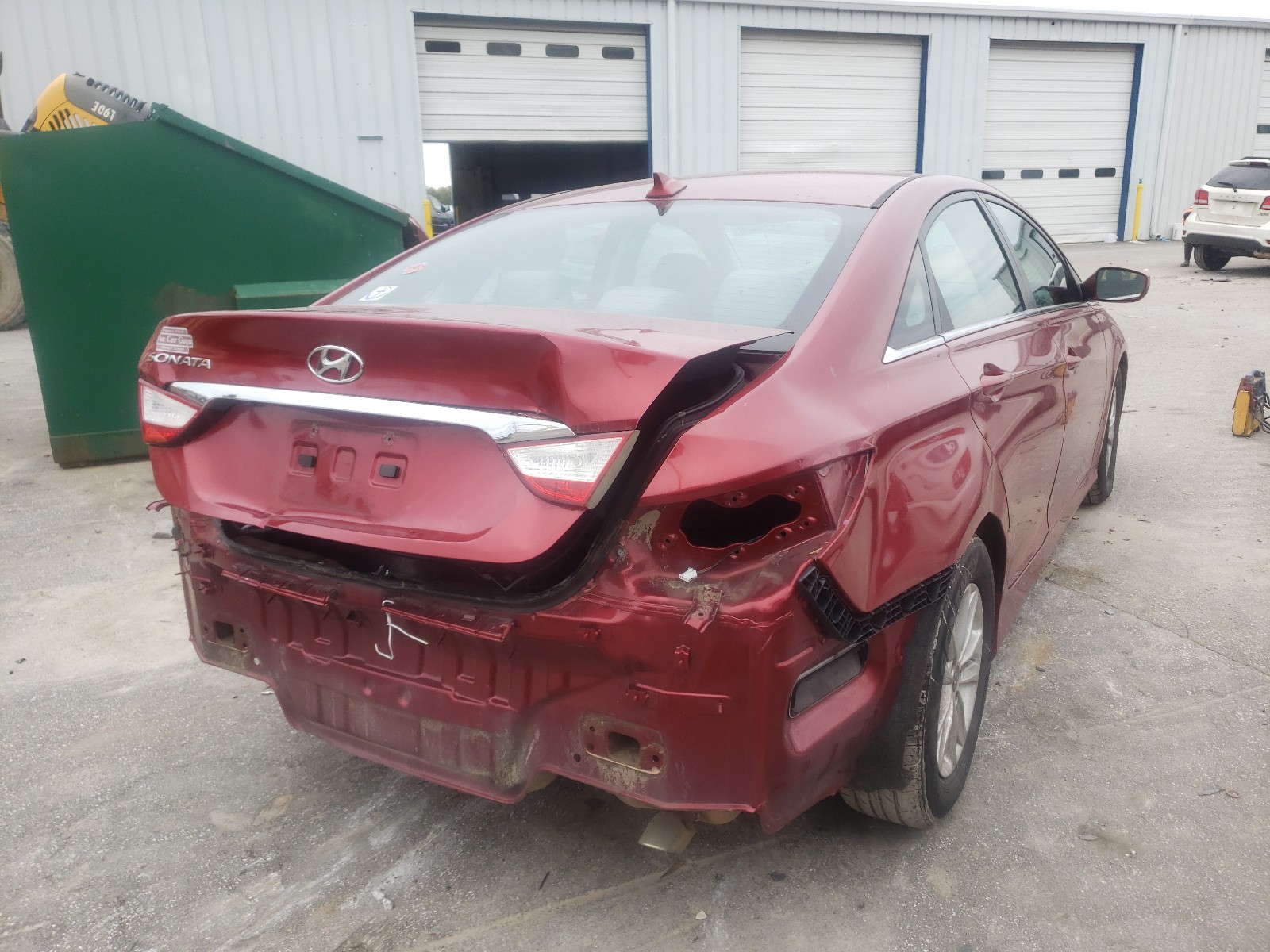 Photo 4 from auction – 2014 HYUNDAI SONATA GLS with VIN 5NPEB4AC1EH866378
