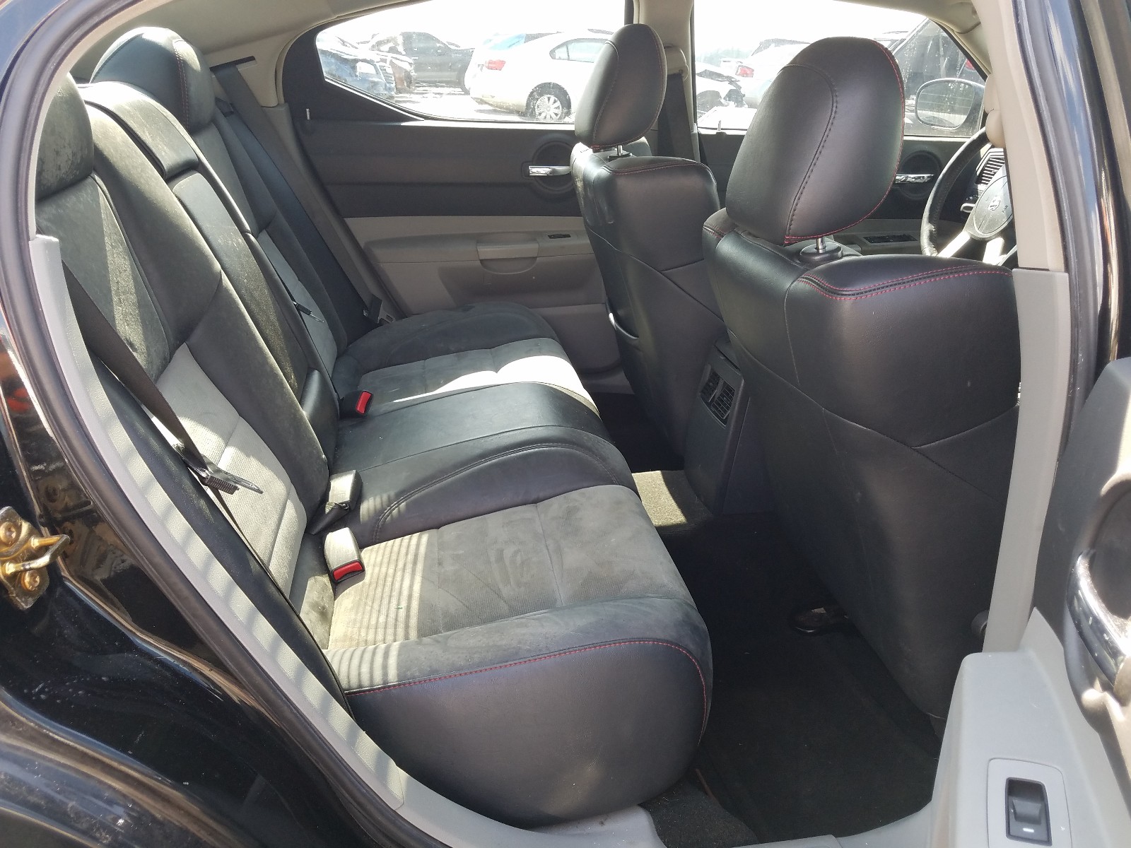 Photo 6 from auction – 2006 DODGE CHARGER SR with VIN 2B3KA73W26H283716