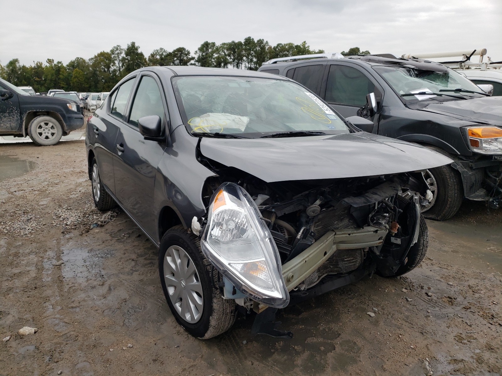 NISSAN VERSA S 2017 with VIN 3N1CN7AP2HL907711 - Photo from auction