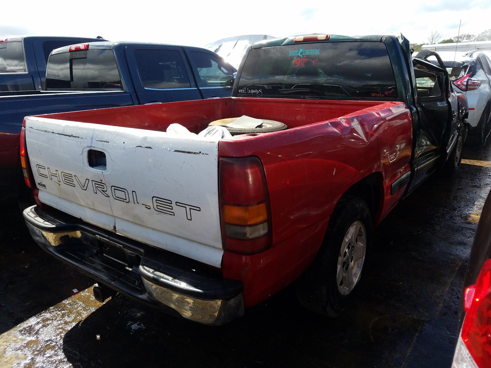 Photo 4 from auction – 2001 CHEVROLET SILVERADO with VIN 2GCEC19T811118707