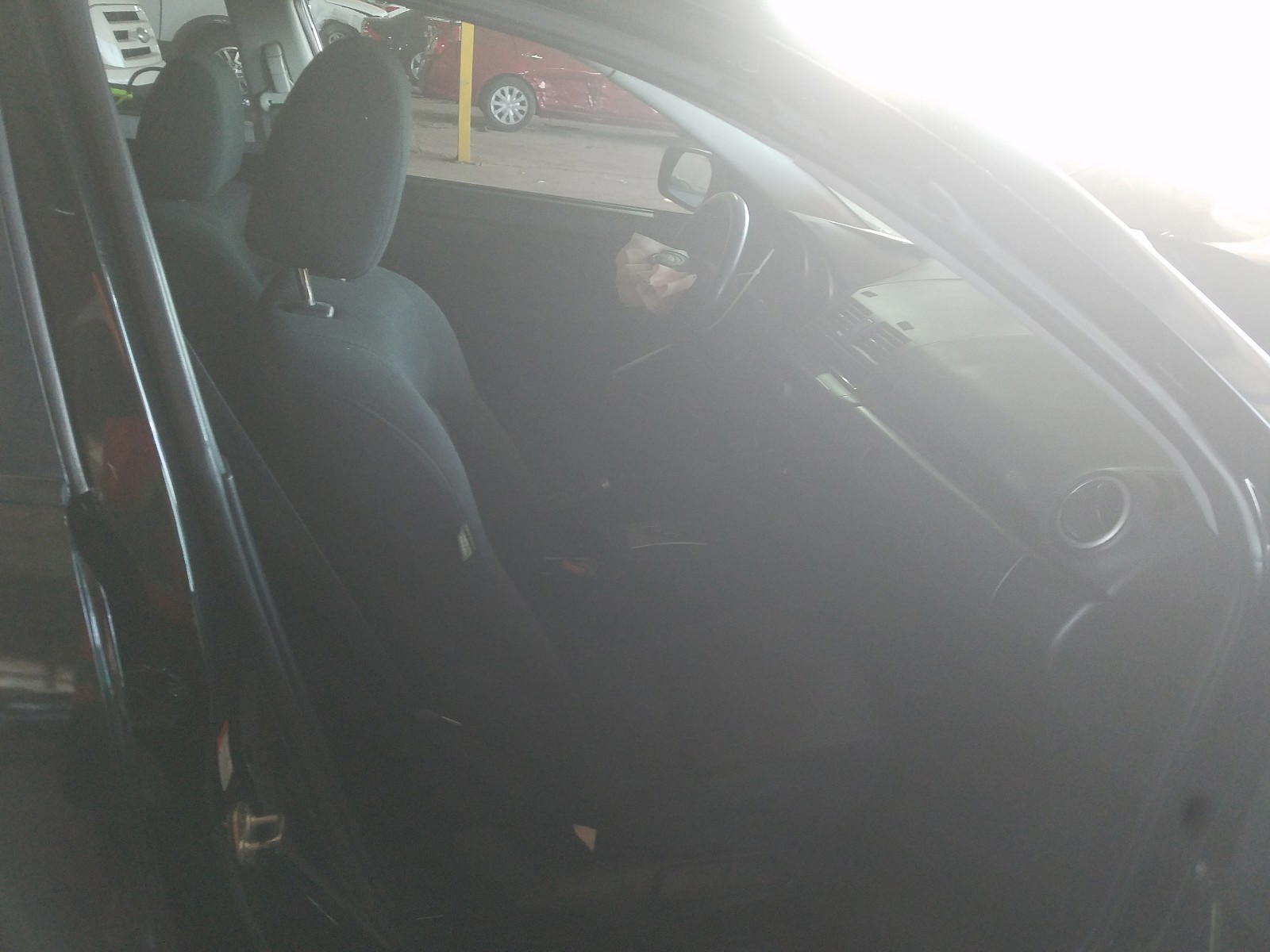 Photo 5 from auction – 2008 MAZDA 3 I with VIN JM1BK32F081798365