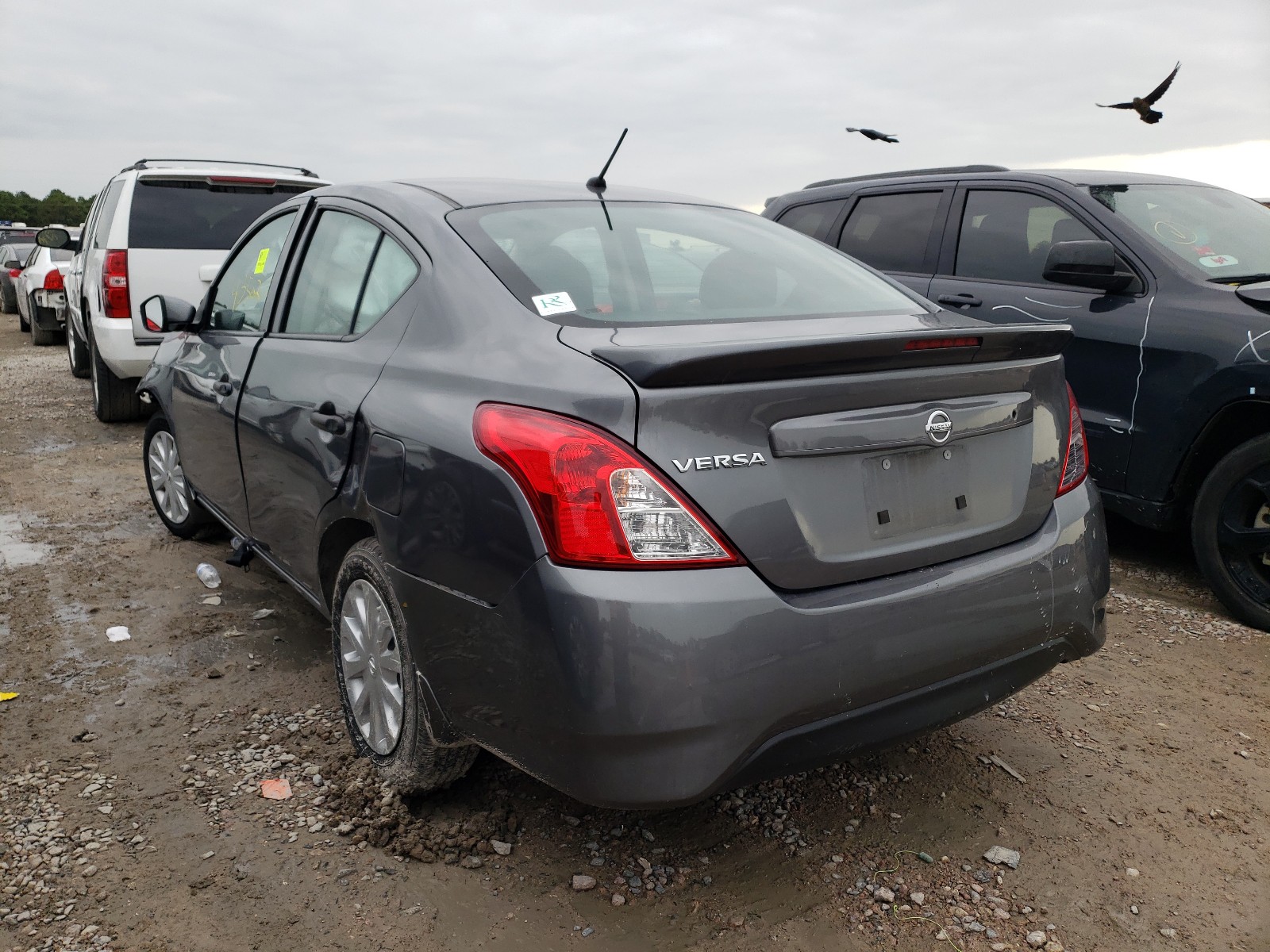 Photo 3 from auction – 2017 NISSAN VERSA S with VIN 3N1CN7AP2HL907711