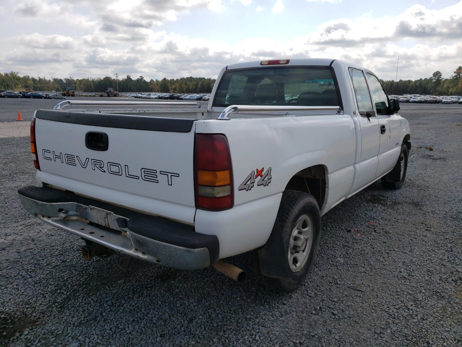 Photo 4 from auction – 2002 CHEVROLET SILVERADO with VIN 1GCEK19T72E280363