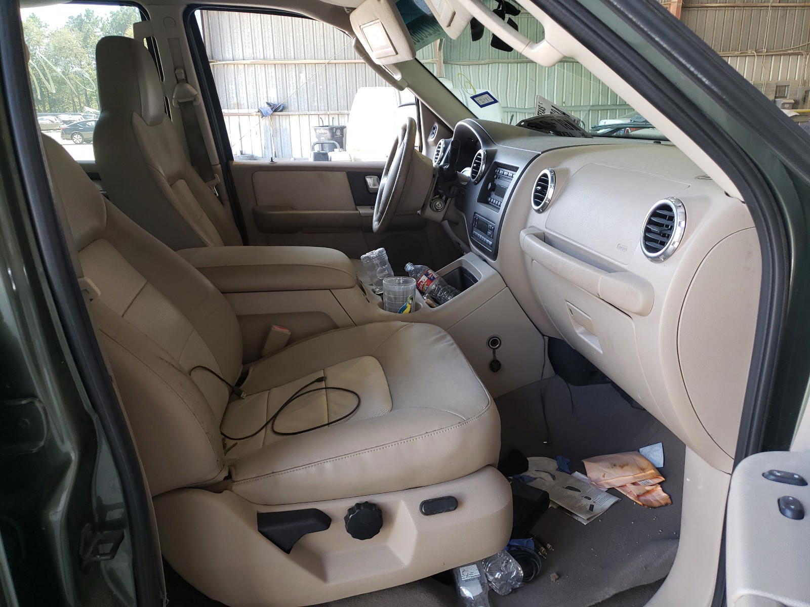 Photo 5 from auction – 2003 FORD EXPEDITION with VIN 1FMFU17LX3LA73265