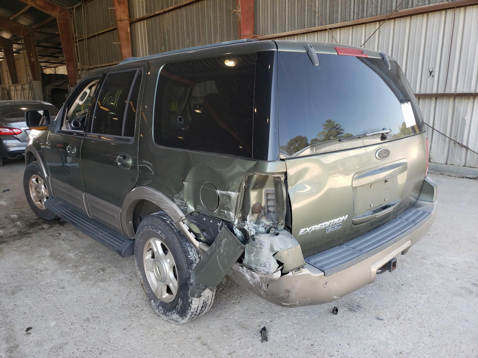 Photo 3 from auction – 2003 FORD EXPEDITION with VIN 1FMFU17LX3LA73265