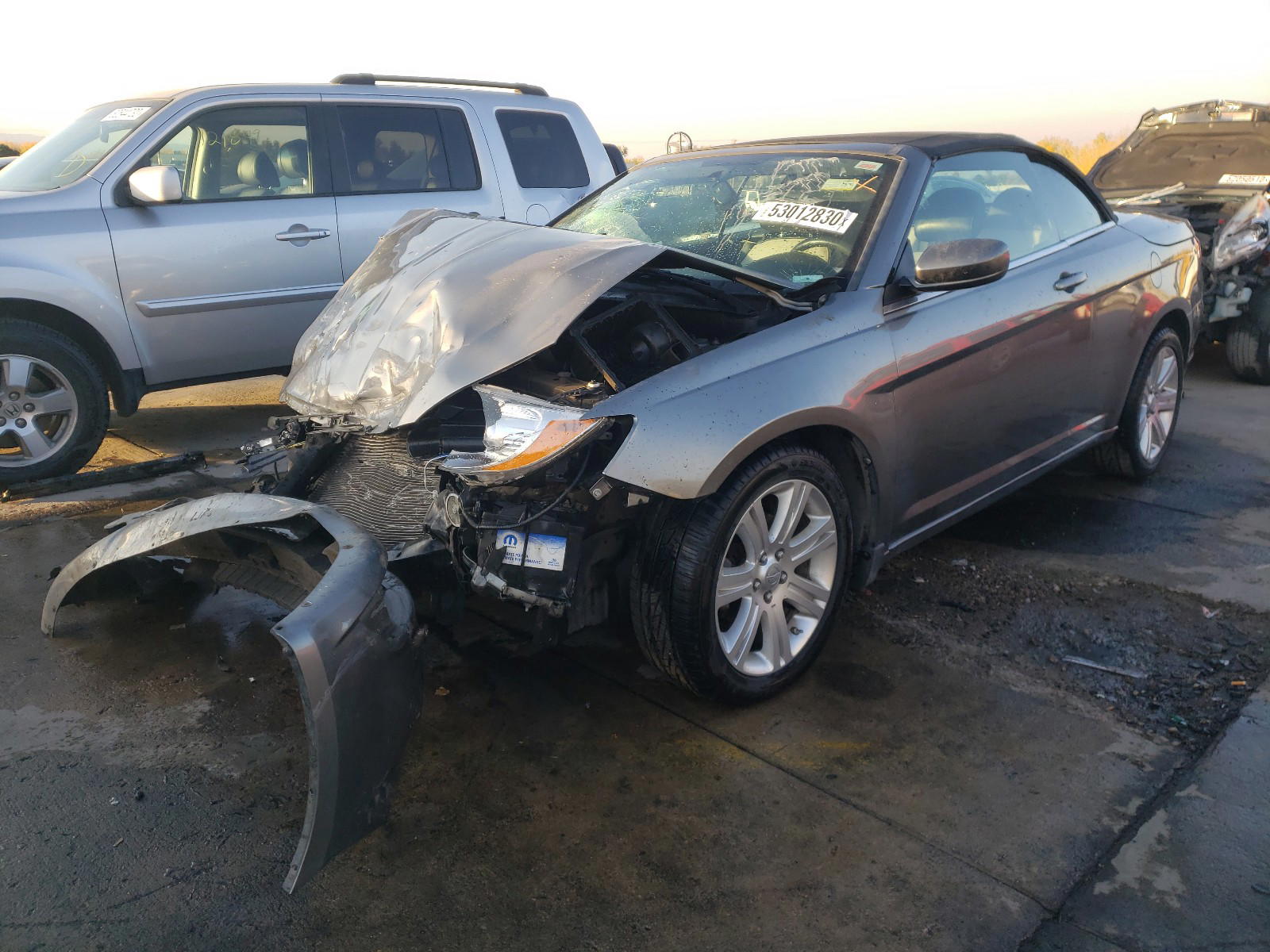 Photo 2 from auction – 2013 CHRYSLER 200 TOURIN with VIN 1C3BCBEB0DN755538