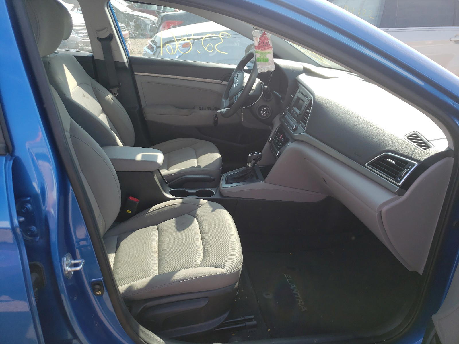 Photo 5 from auction – 2017 HYUNDAI ELANTRA SE with VIN KMHD74LF6HU301201