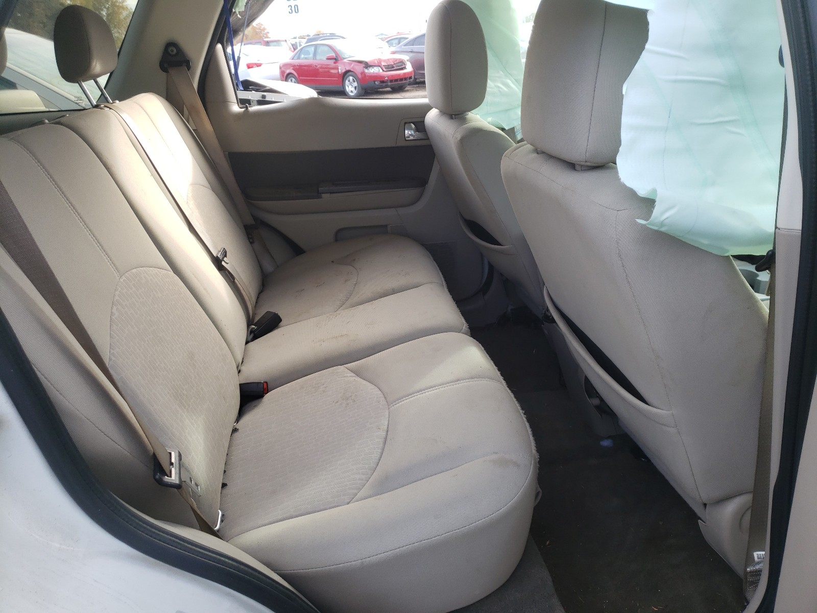 Photo 6 from auction – 2010 MERCURY MARINER with VIN 4M2CN9BG9AKJ17329