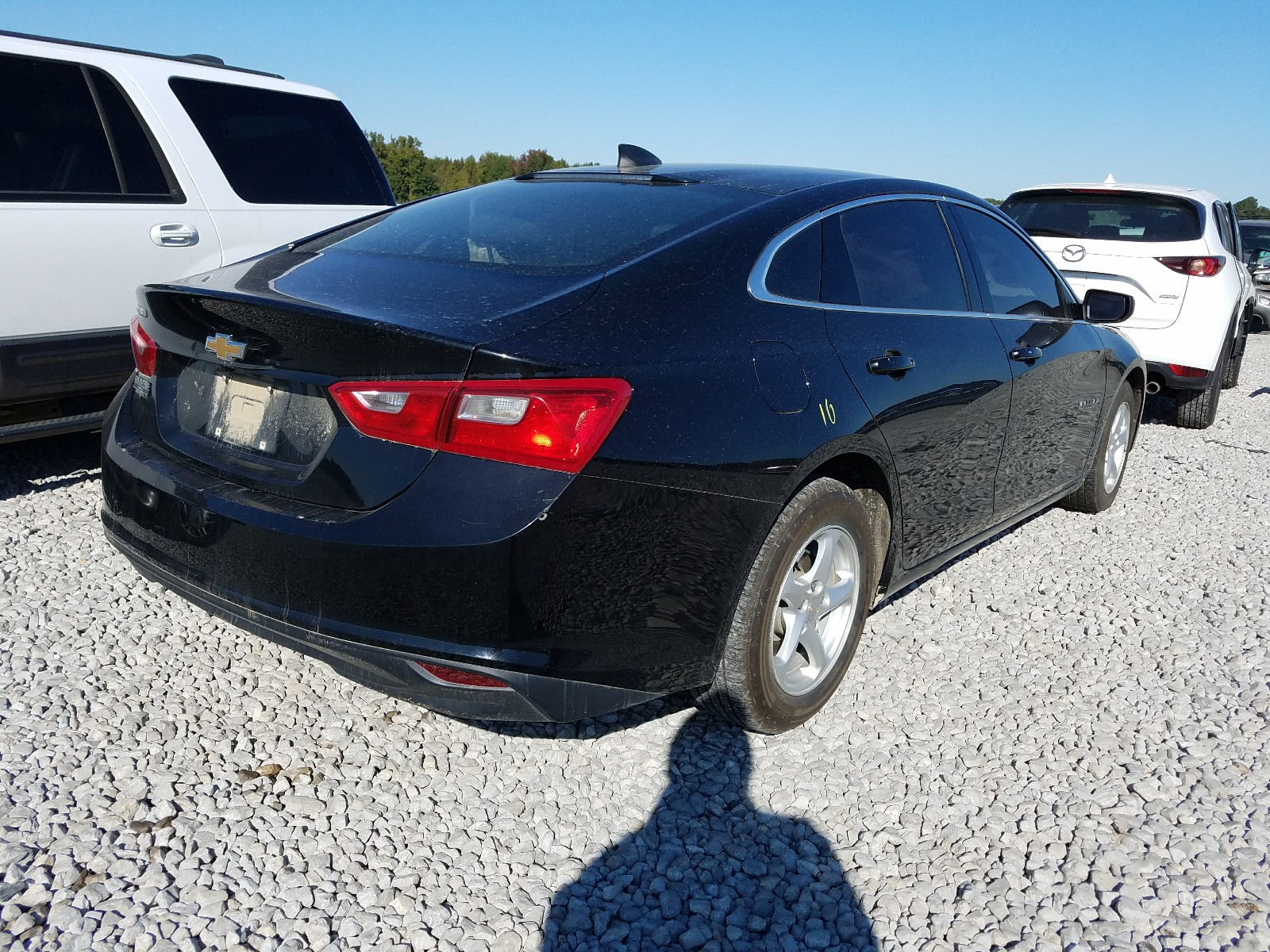 Photo 4 from auction – 2017 CHEVROLET MALIBU LS with VIN 1G1ZB5ST0HF101627