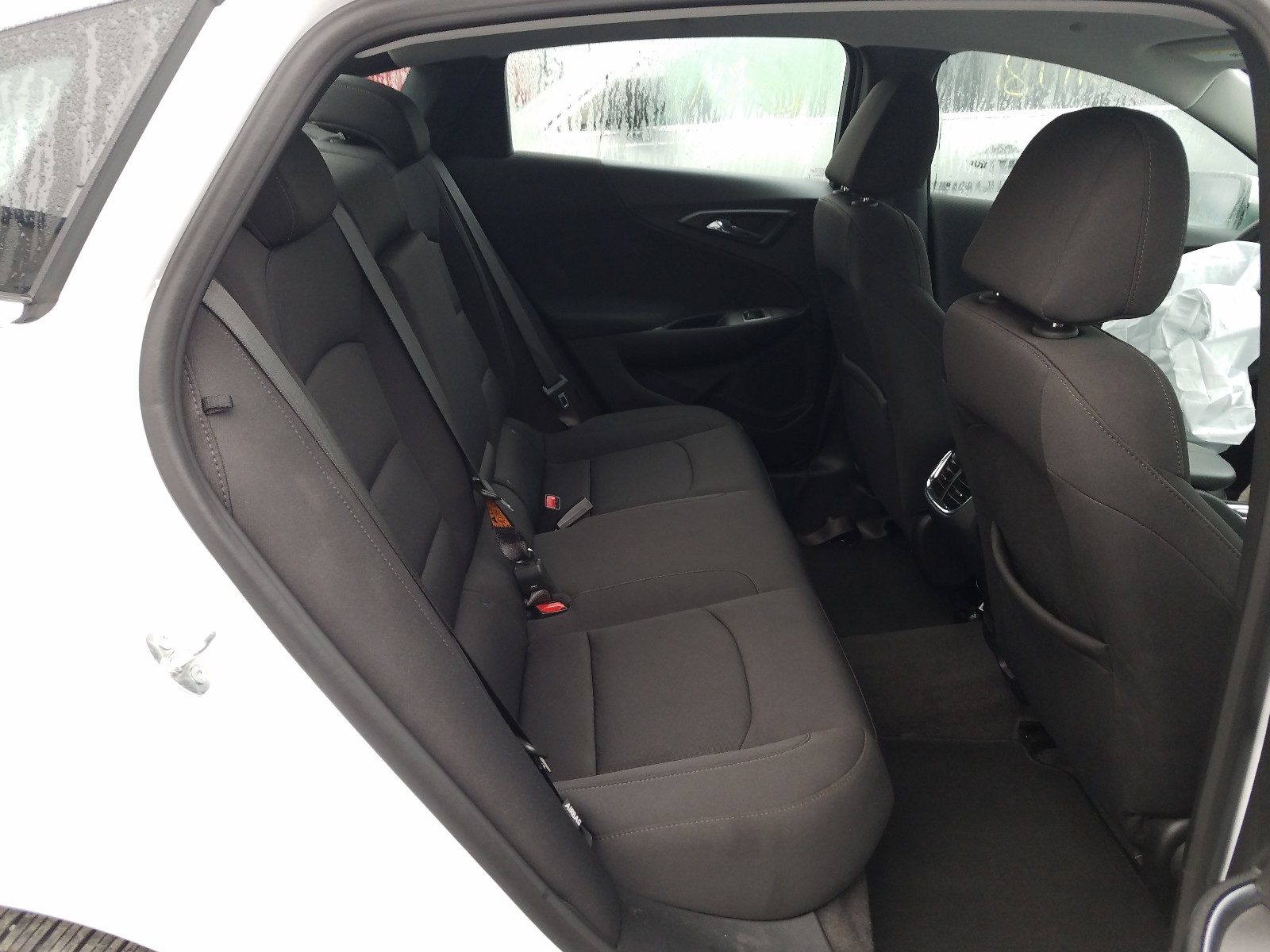 Photo 6 from auction – 2020 CHEVROLET MALIBU LT with VIN 1G1ZD5ST5LF088795