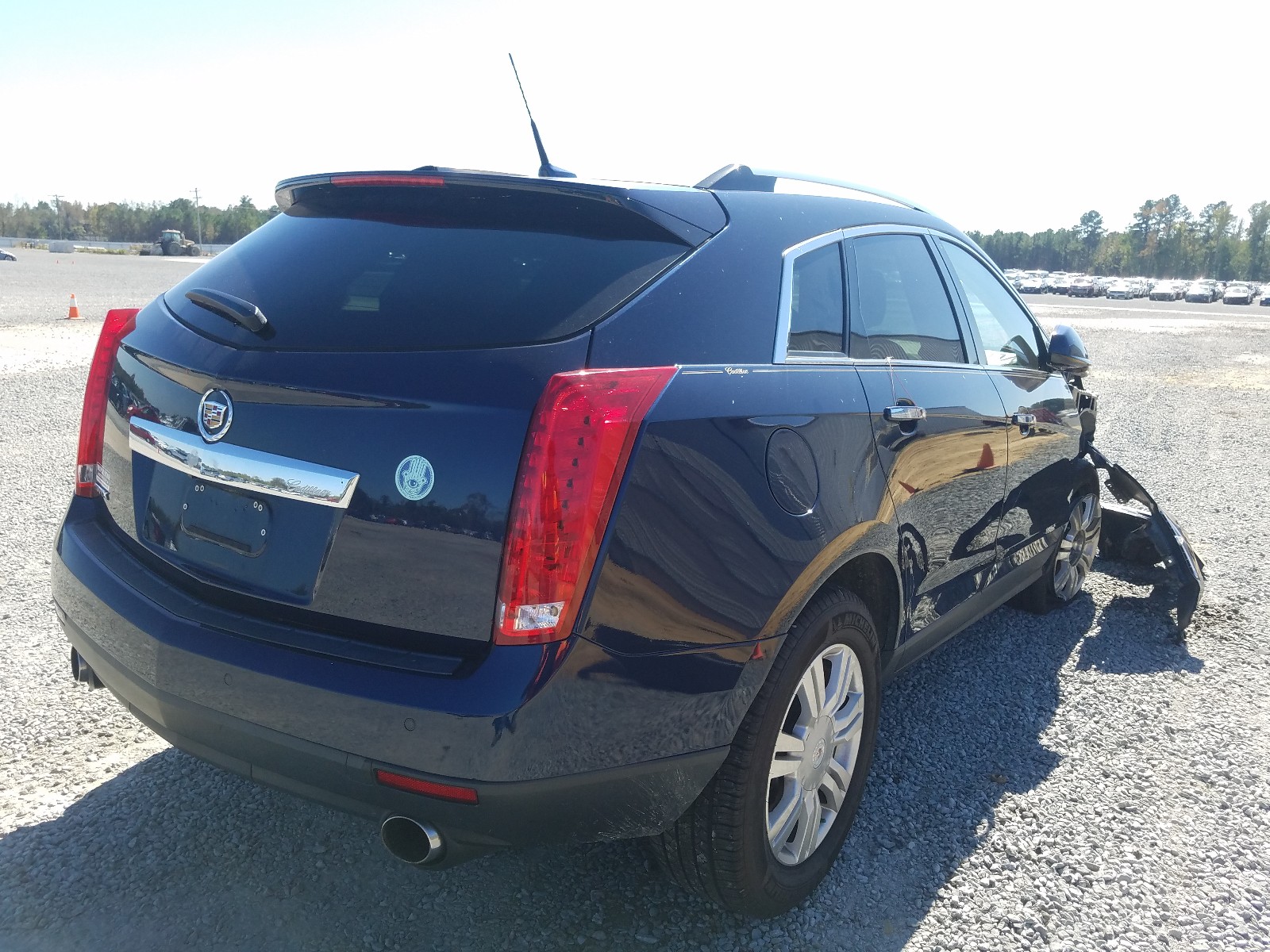 Photo 4 from auction – 2011 CADILLAC SRX LUXURY with VIN 3GYFNAEY2BS575092