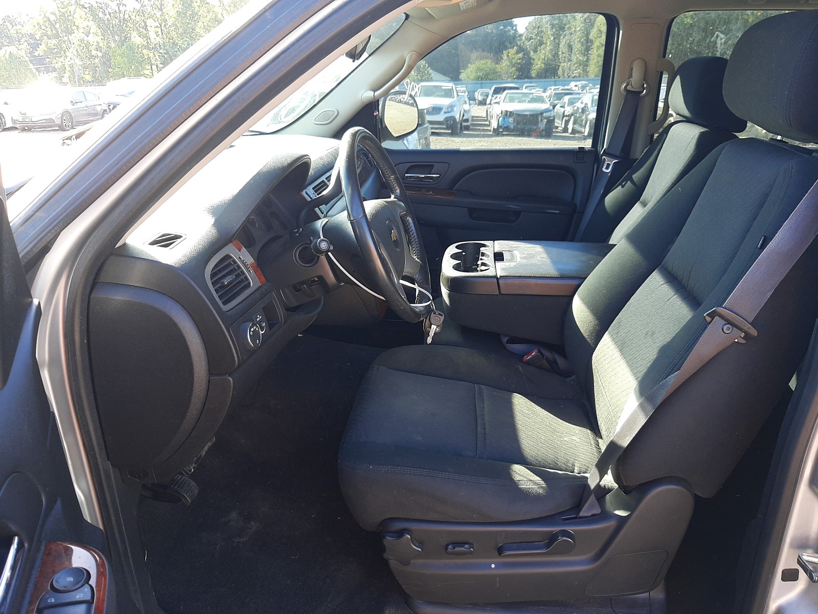 Photo 5 from auction – 2012 CHEVROLET TAHOE C150 with VIN 1GNSCAE01CR236761