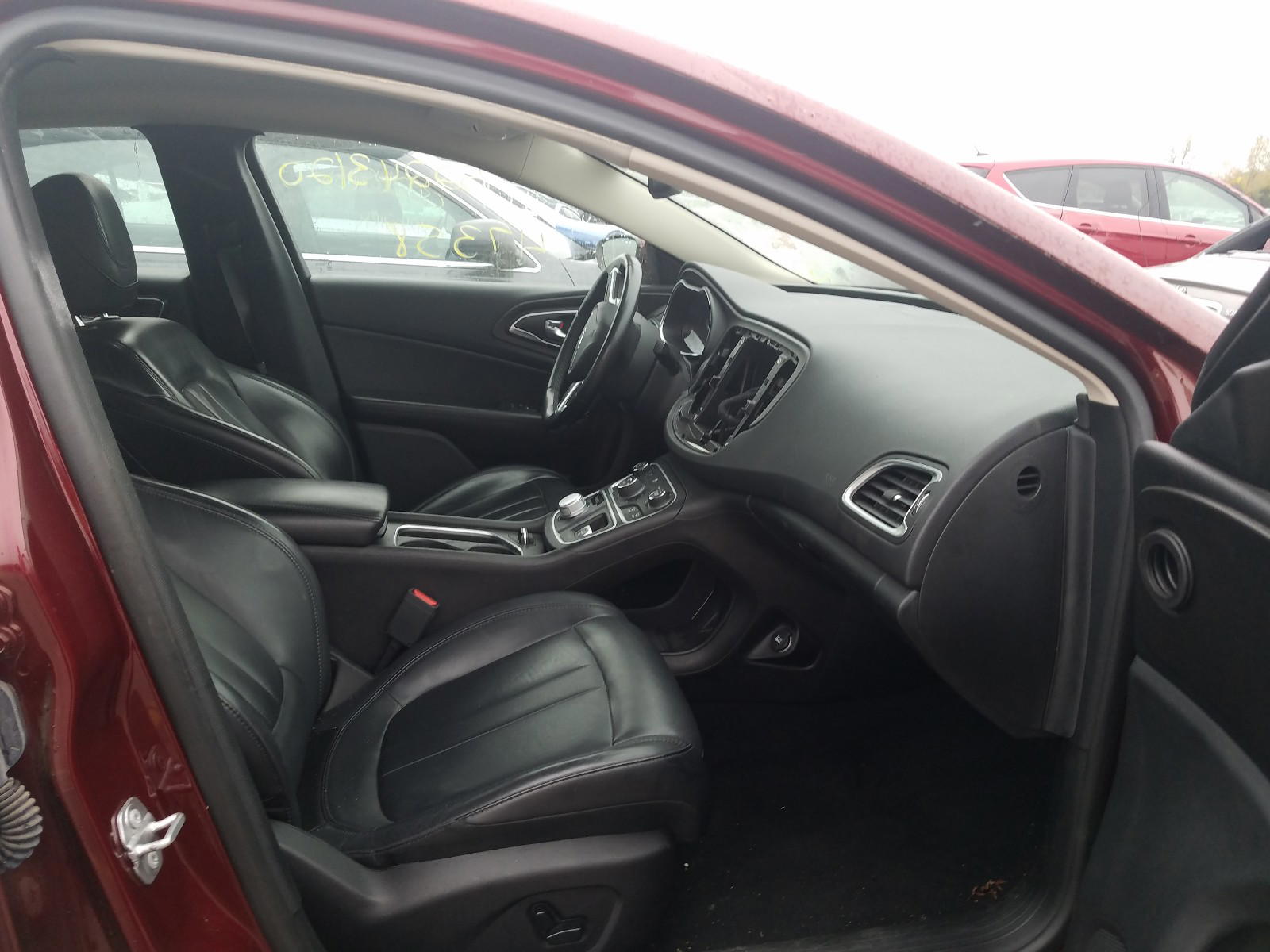 Photo 5 from auction – 2017 CHRYSLER 200 LIMITE with VIN 1C3CCCABXHN505813