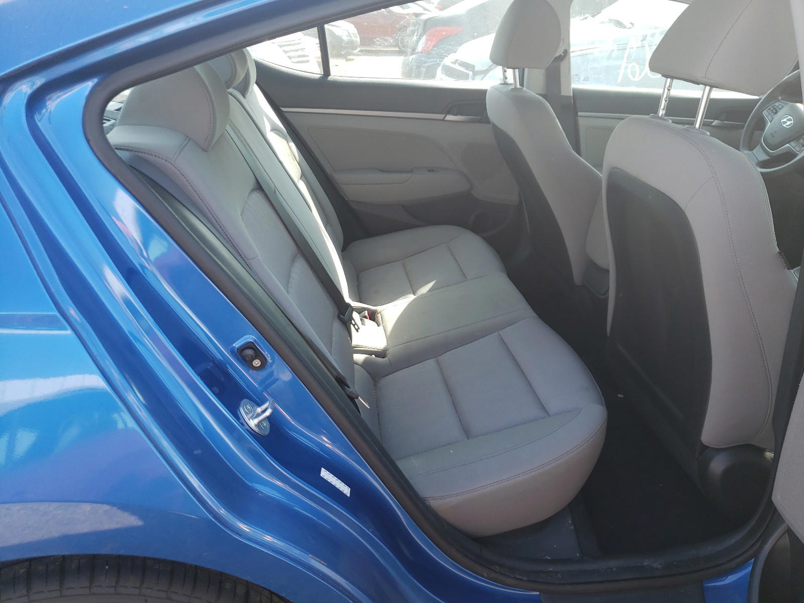 Photo 6 from auction – 2017 HYUNDAI ELANTRA SE with VIN KMHD74LF6HU301201