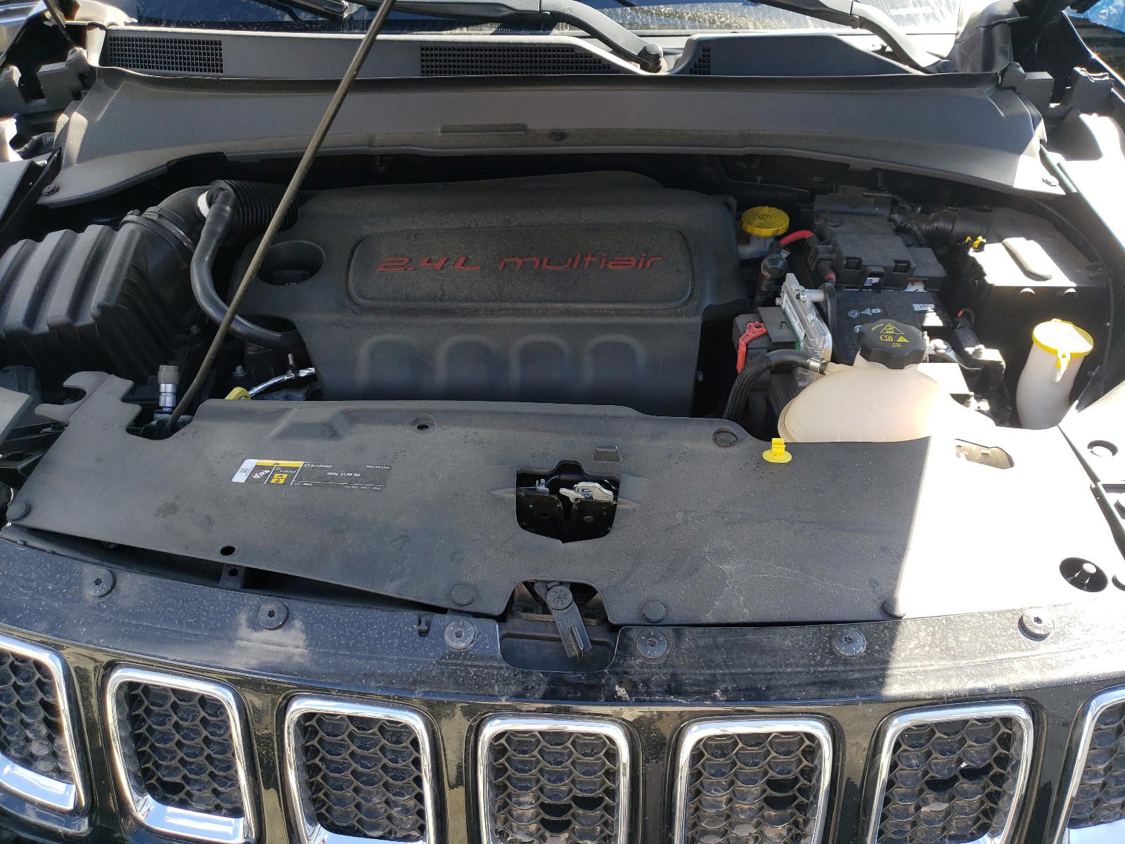 Photo 7 from auction – 2018 JEEP COMPASS SP with VIN 3C4NJDAB4JT424005