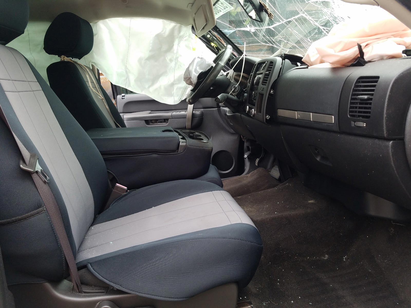 Photo 5 from auction – 2011 CHEVROLET SILVERADO with VIN 3GCPKSE35BG245060