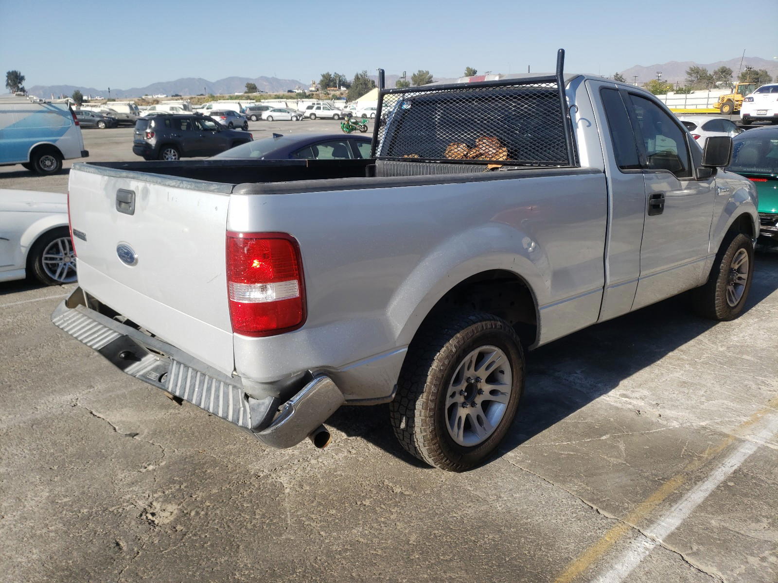 Photo 4 from auction – 2004 FORD F150 with VIN 1FTRF12W84NB65557