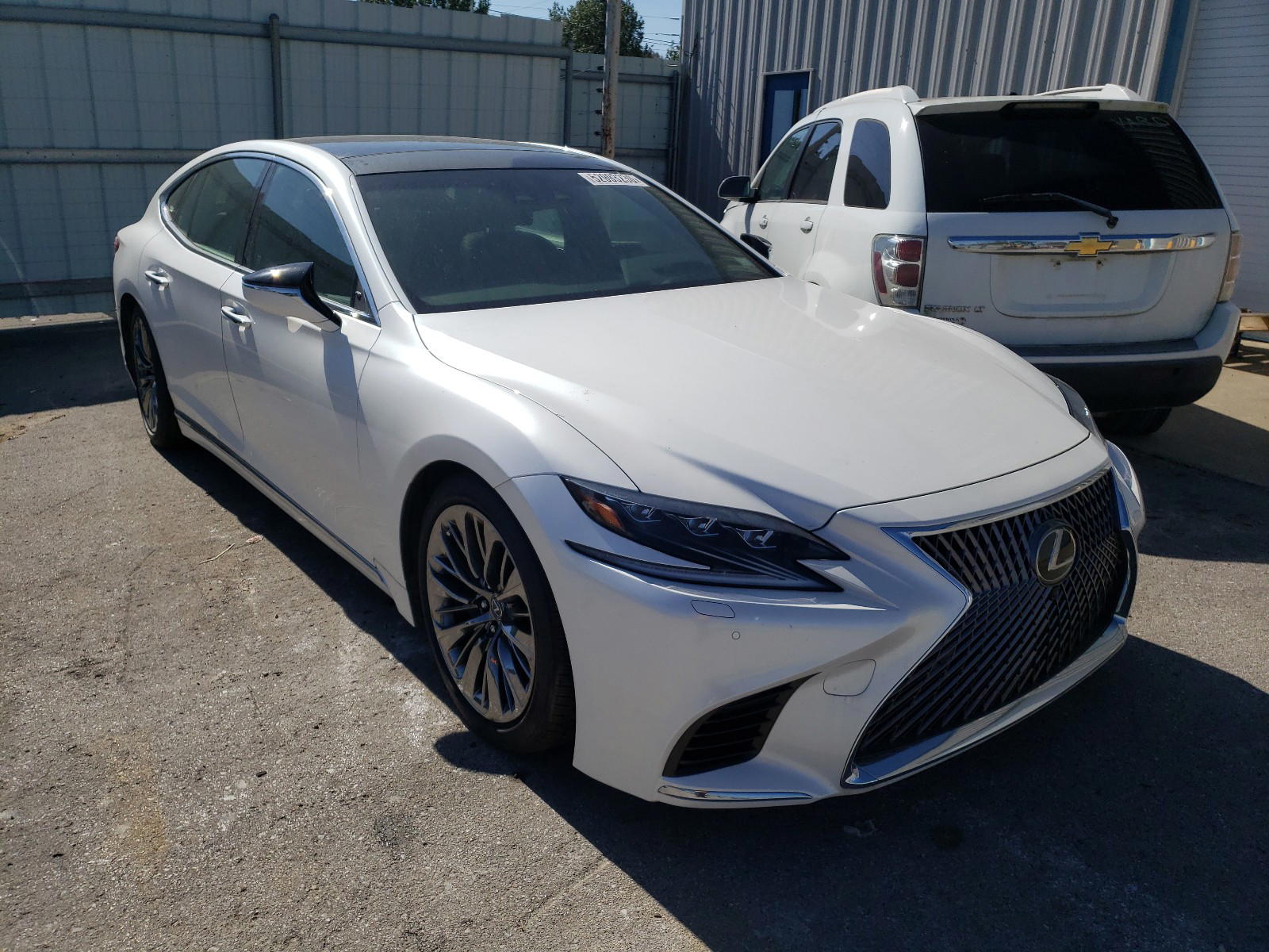 LEXUS LS 500 2018 with VIN JTHB5LFF5J5005348 - Photo from auction