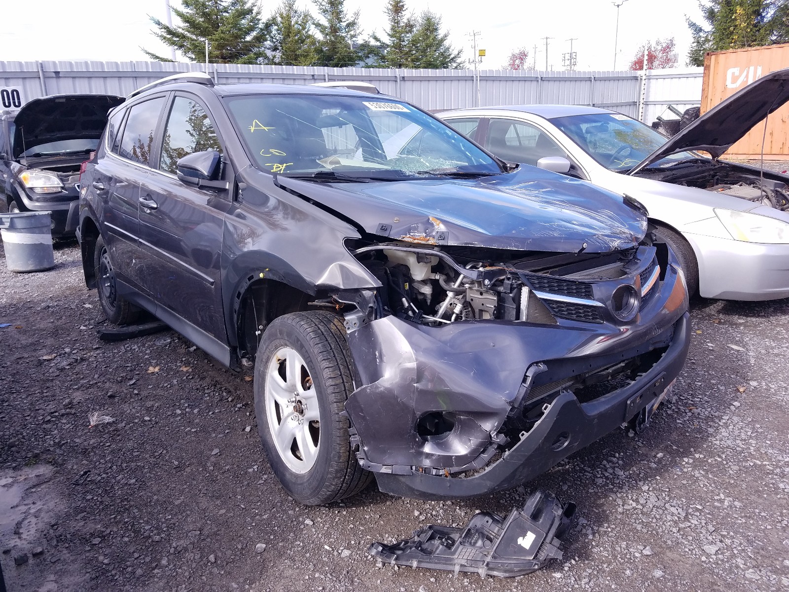 Photo 1 from auction – 2015 TOYOTA RAV4 LE with VIN 2T3ZFREV6FW211657